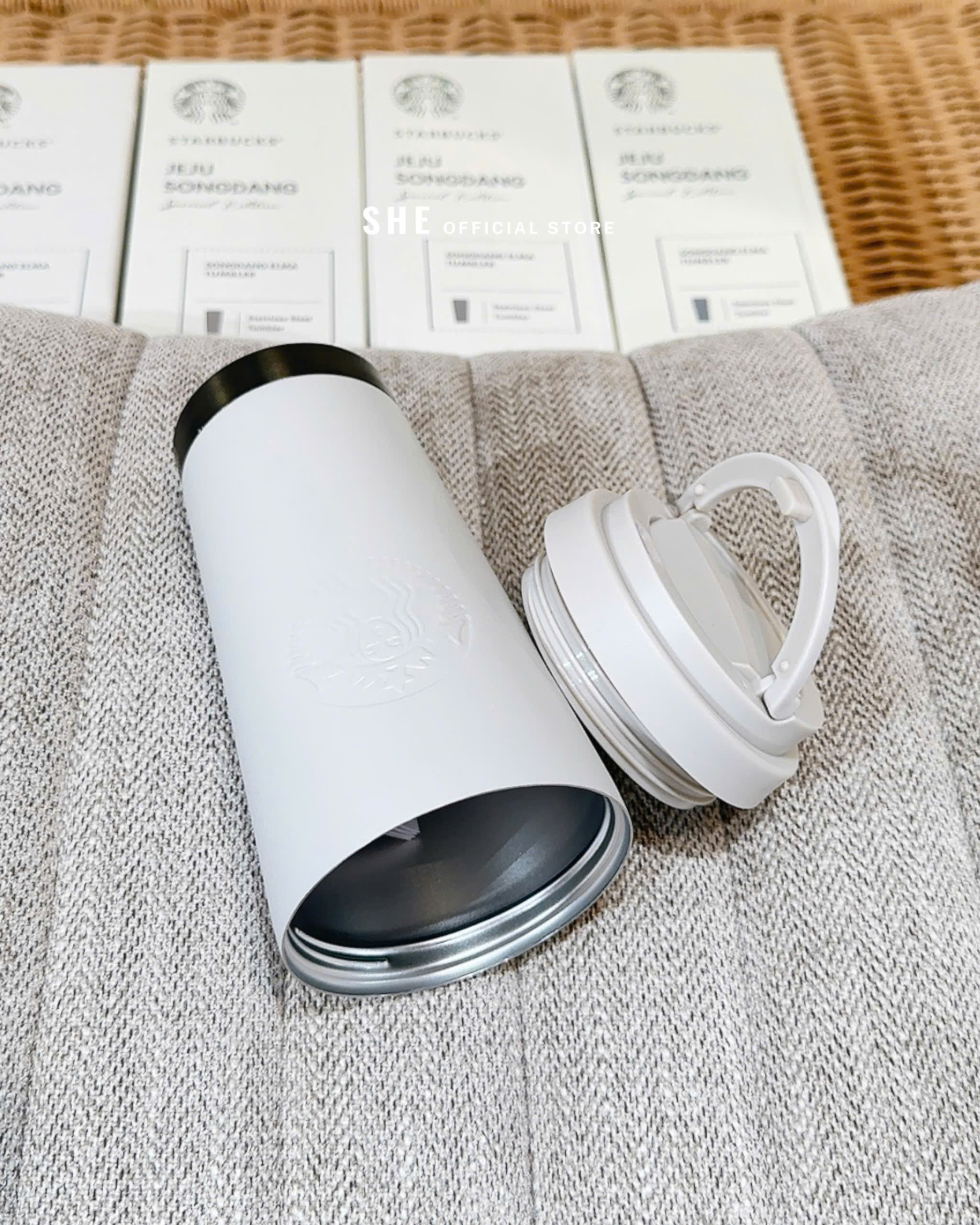 E853 LY STARBUCK_thumbnail_6