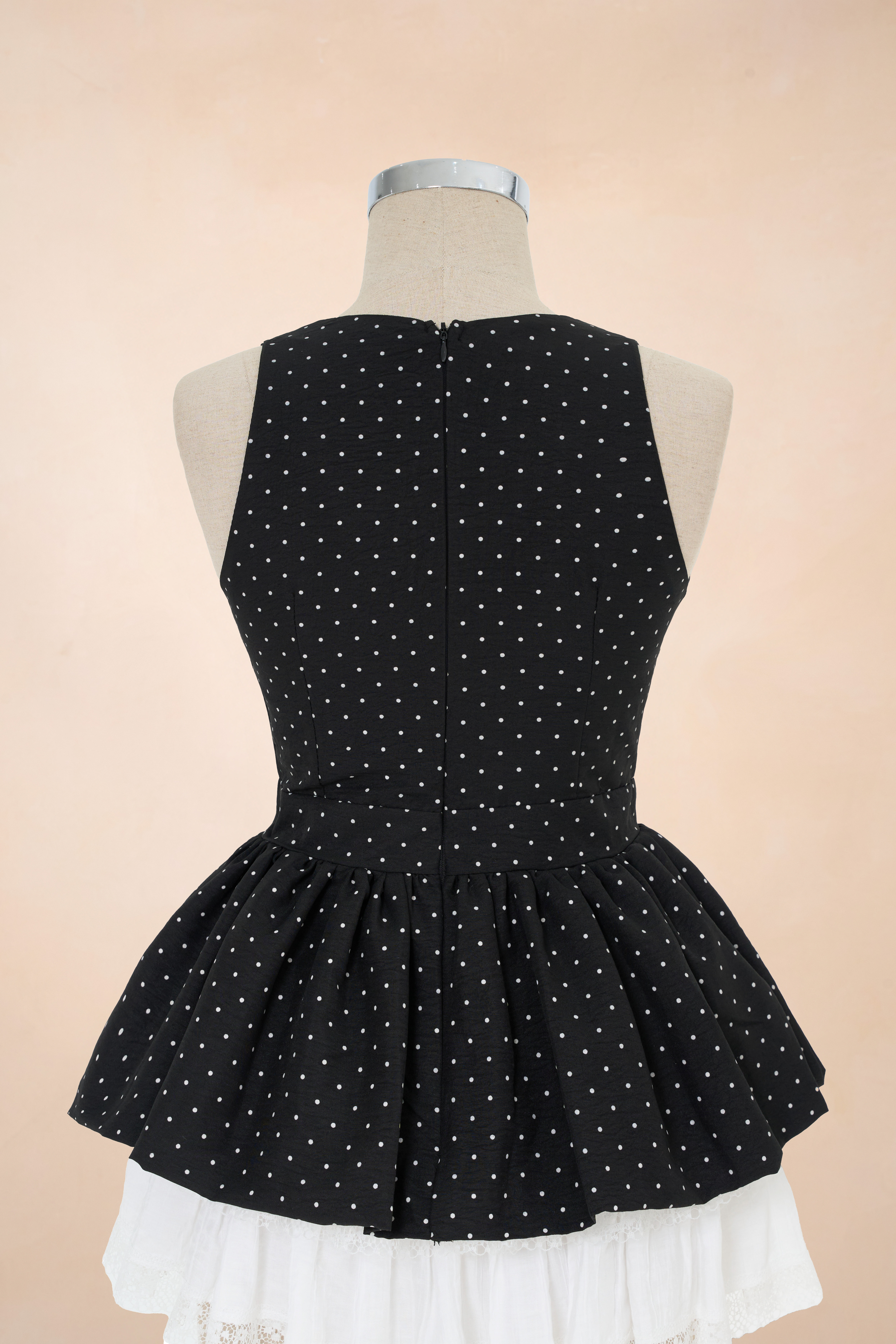 Áo Bí Chấm Bi Cổ V_thumbnail_6