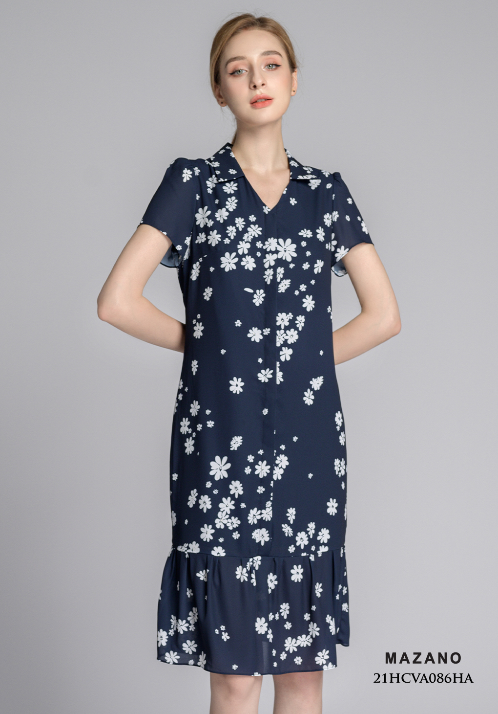 Váy xanh họa tiết chân bèo thắt đai_thumbnail_1