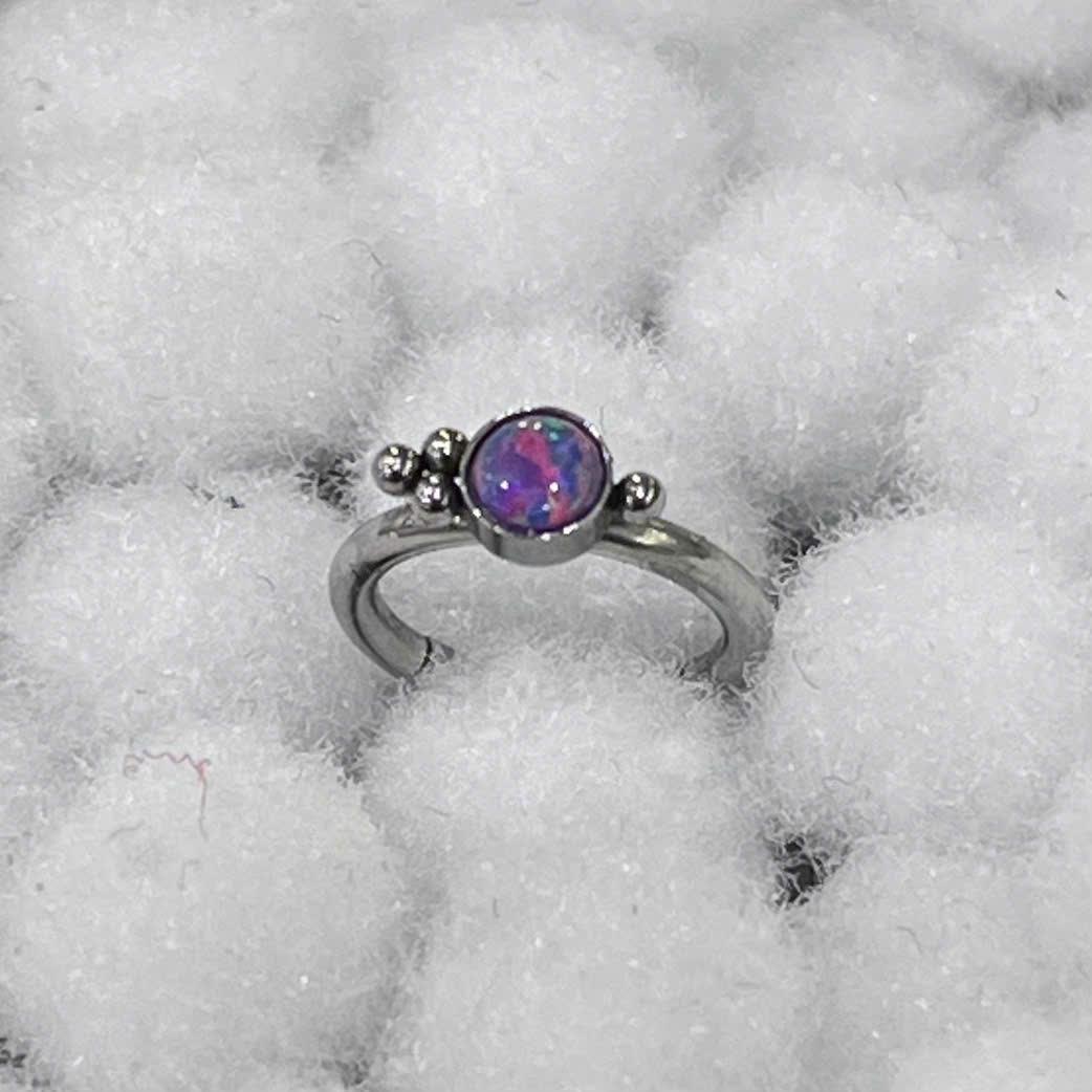 bật khớp kiểu đá opal tím khoai môn đính bốn bi nhỏ size 8