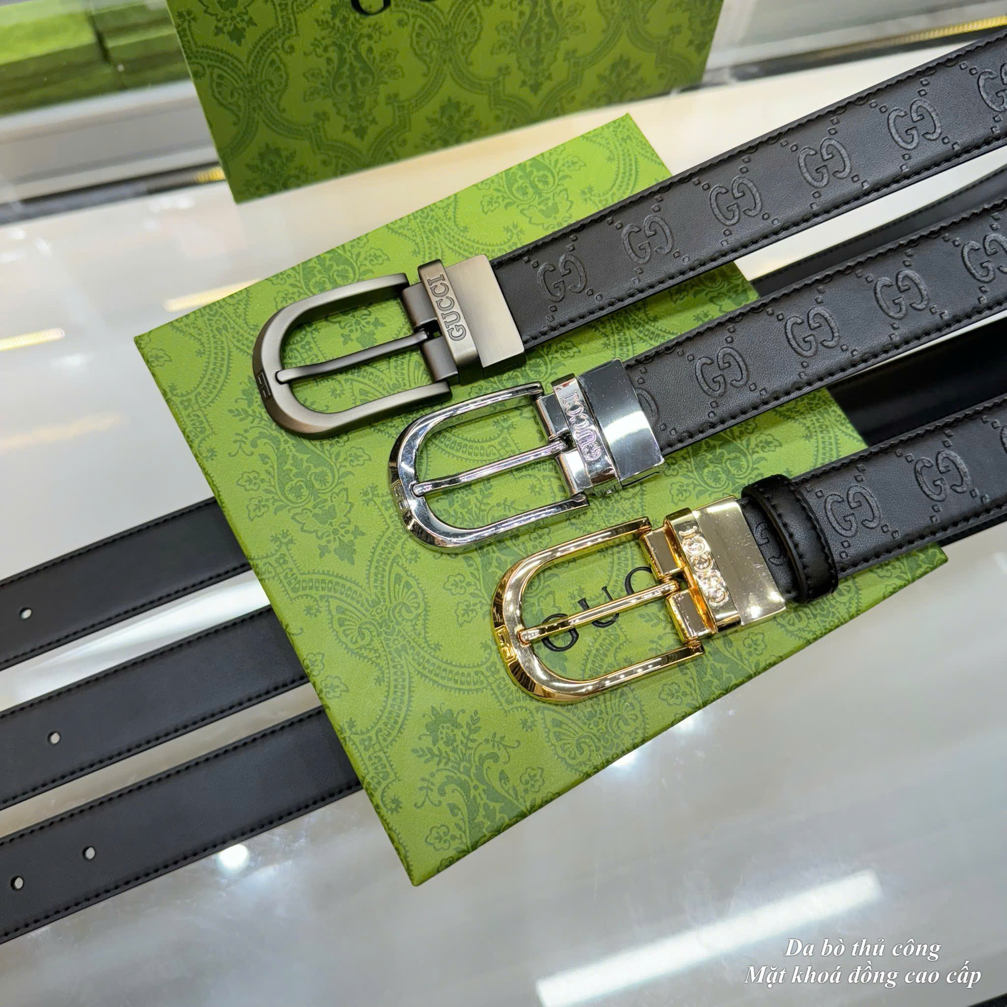 Thắt lưng Gucci Classic Leather Belt with Metal Buckle