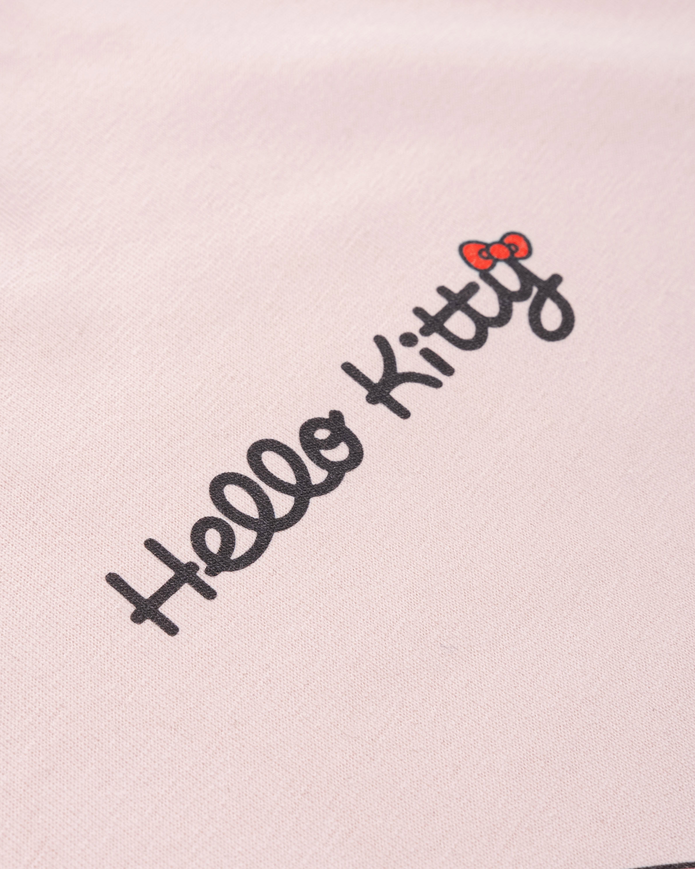 Levents® x Hello Kitty | Kitty's Family Semi-Oversized Tee_thumbnail_12