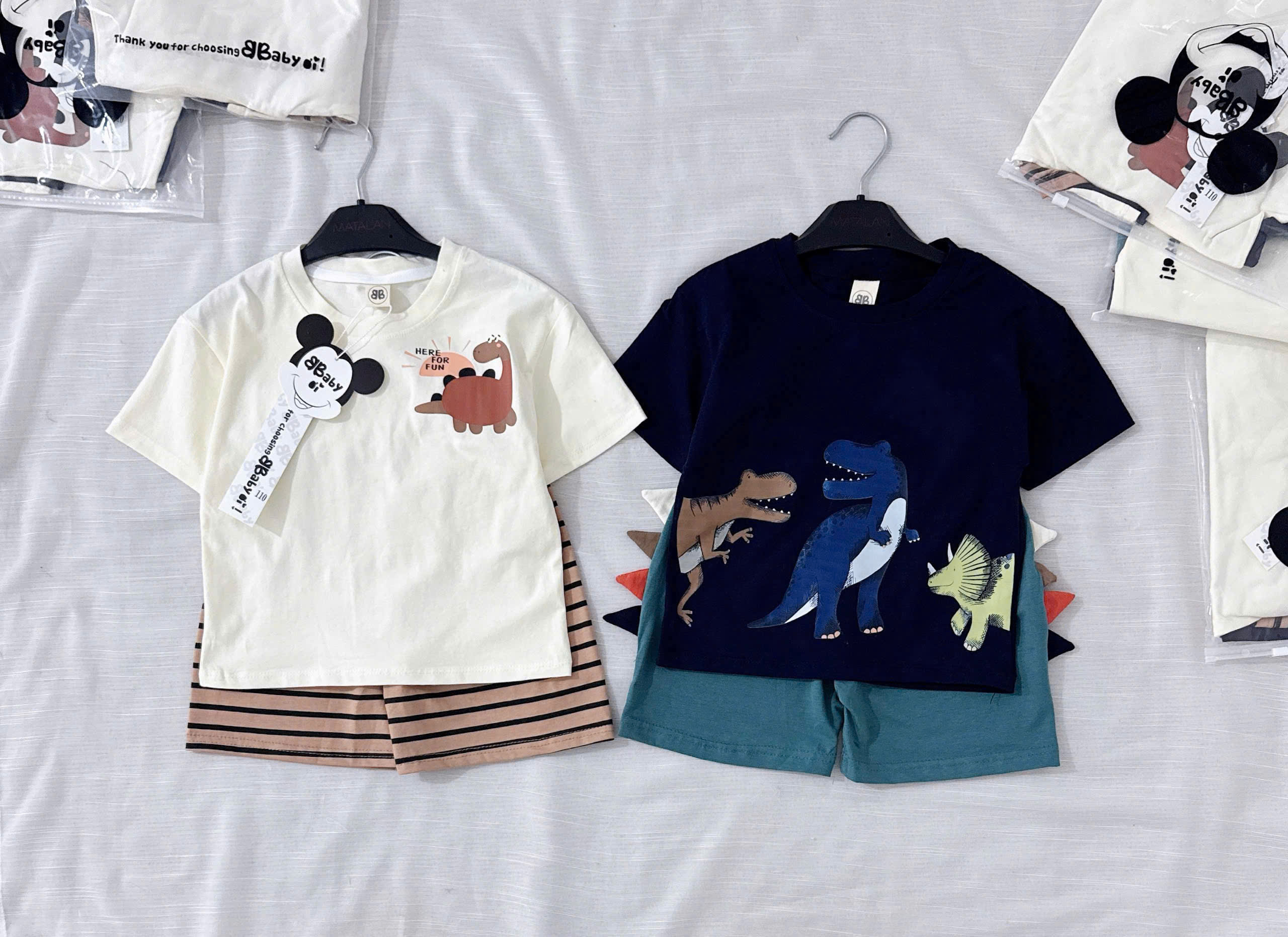 V14 SET 2 BỘ CỘC KHỦNG LONG HERE FOR FUN- A100.112