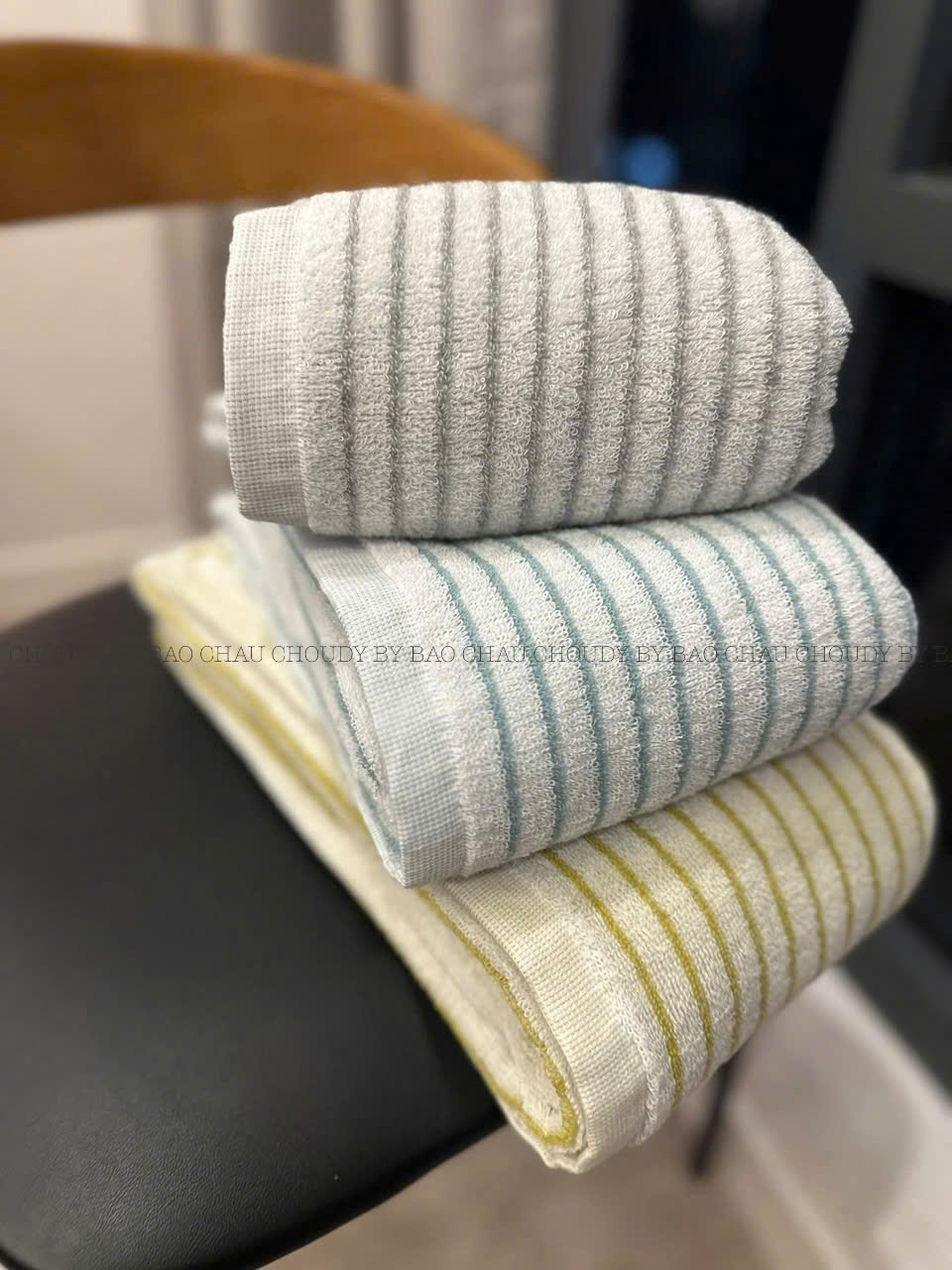 K101 KHĂN TẮM 3 MÀU_thumbnail_1