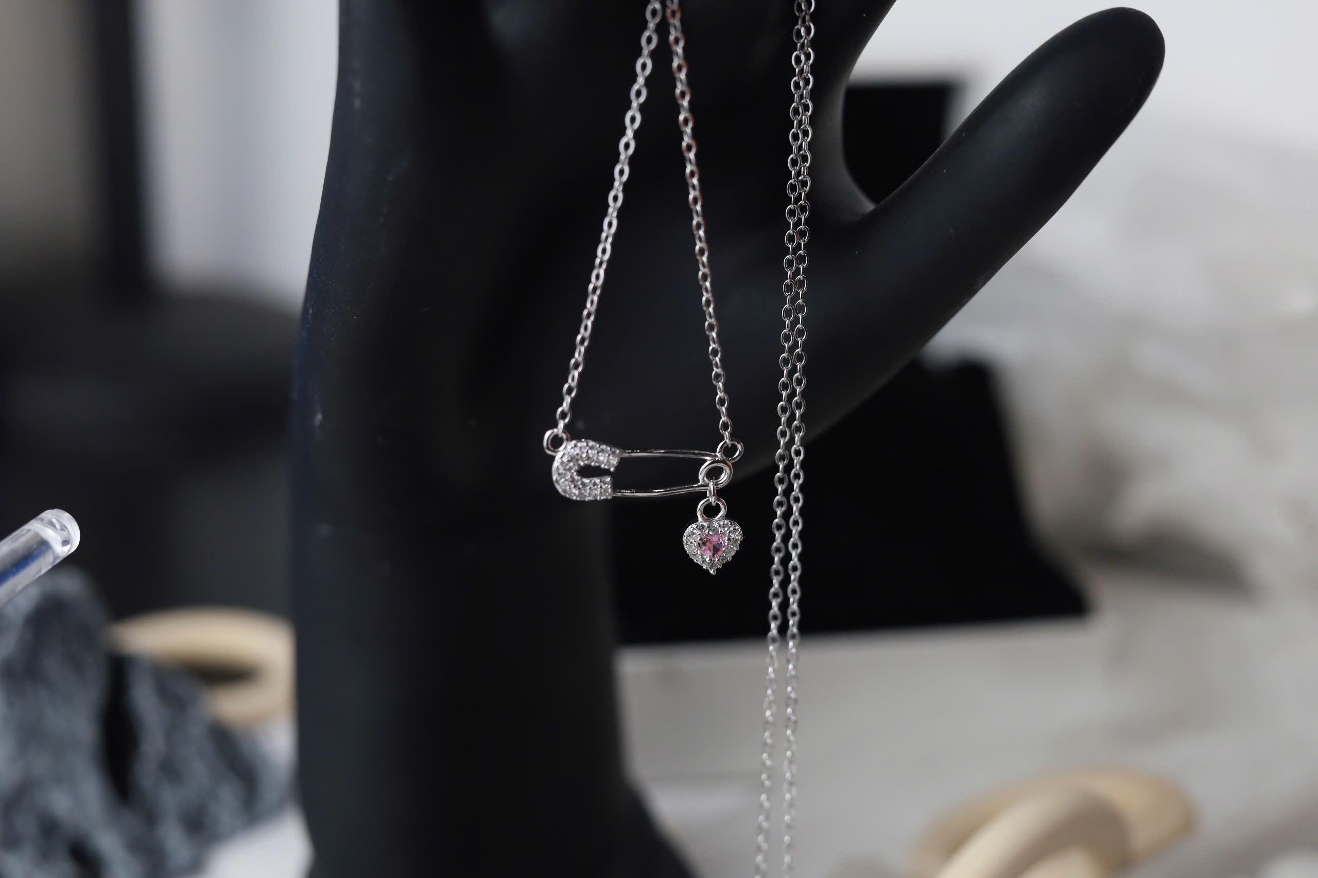 Vòng cổ heart safety tim hồng xi bạch kim_thumbnail_1