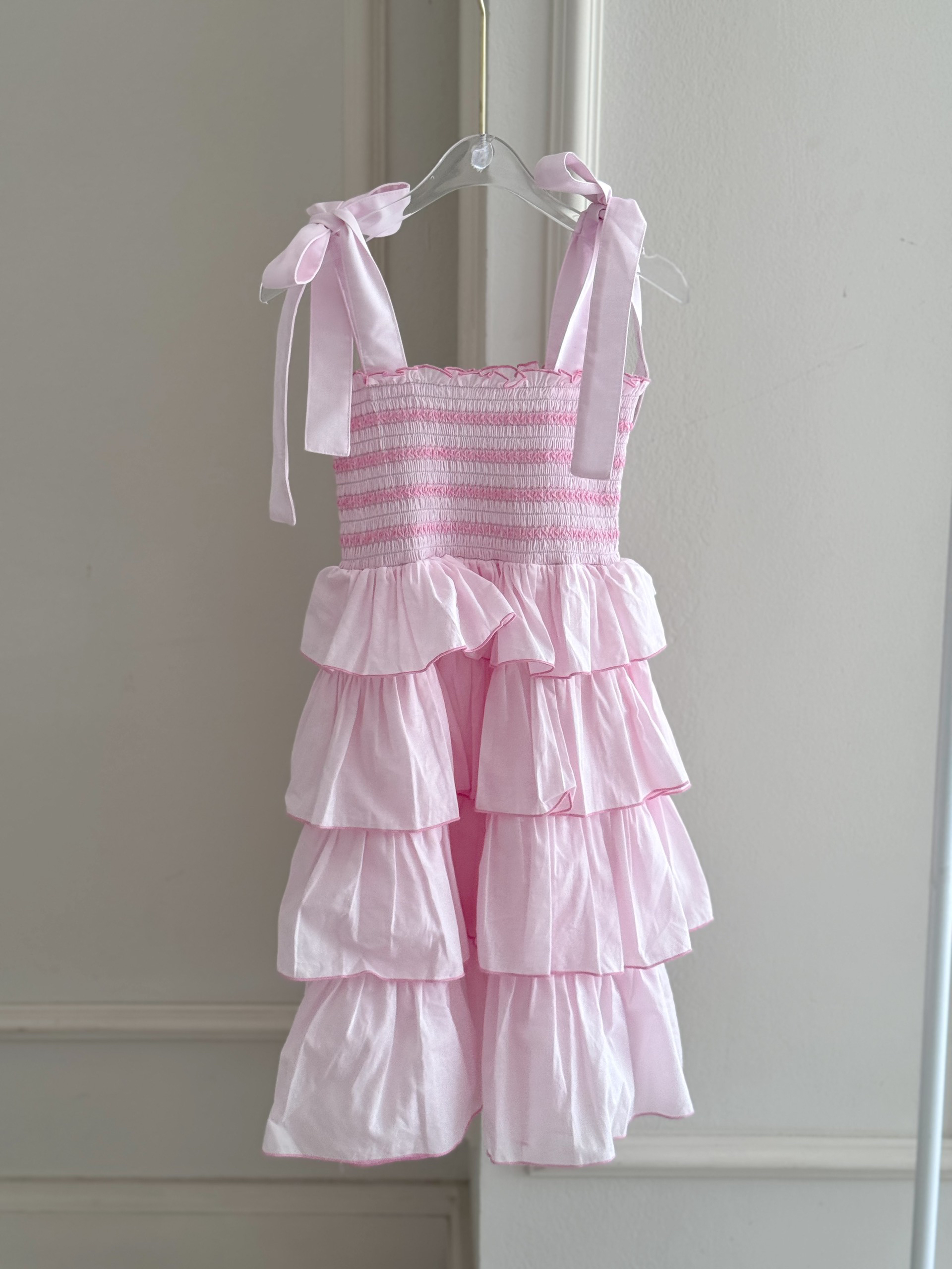 Cloud Smocked Dress Váy 4 tầng