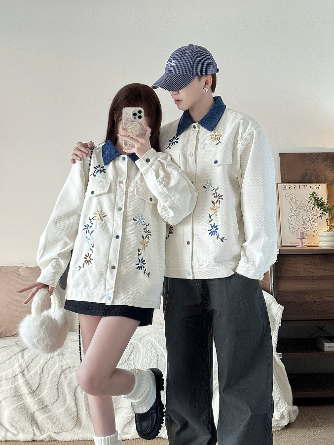 Áo Khoác Đôi Thêu Hoa Denim Cổ Xanh