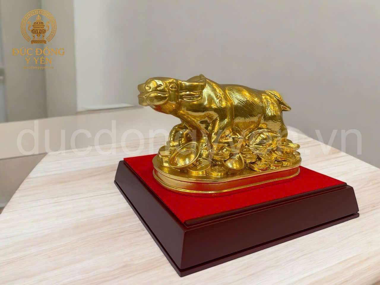 Tượng trâu  nằm tiền thiếp vàng 9999_thumbnail_1