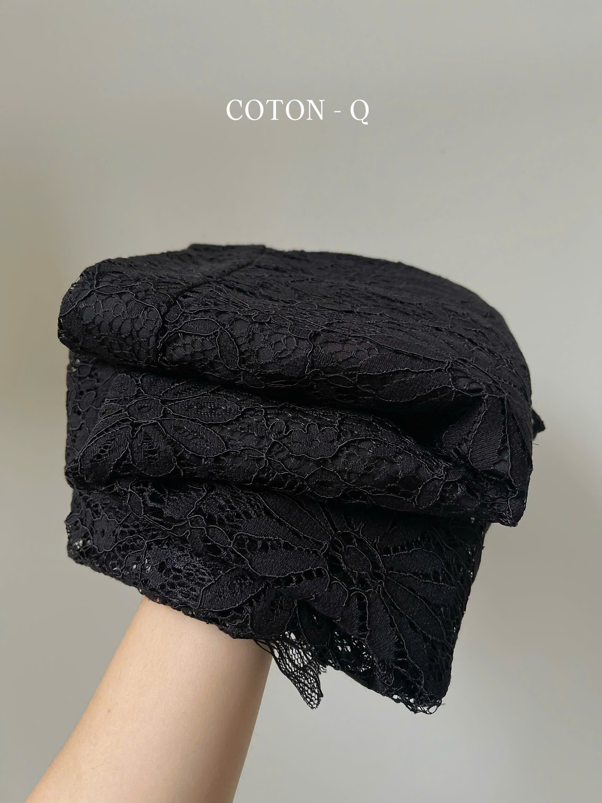 Chân váy phối ren đen_thumbnail_3