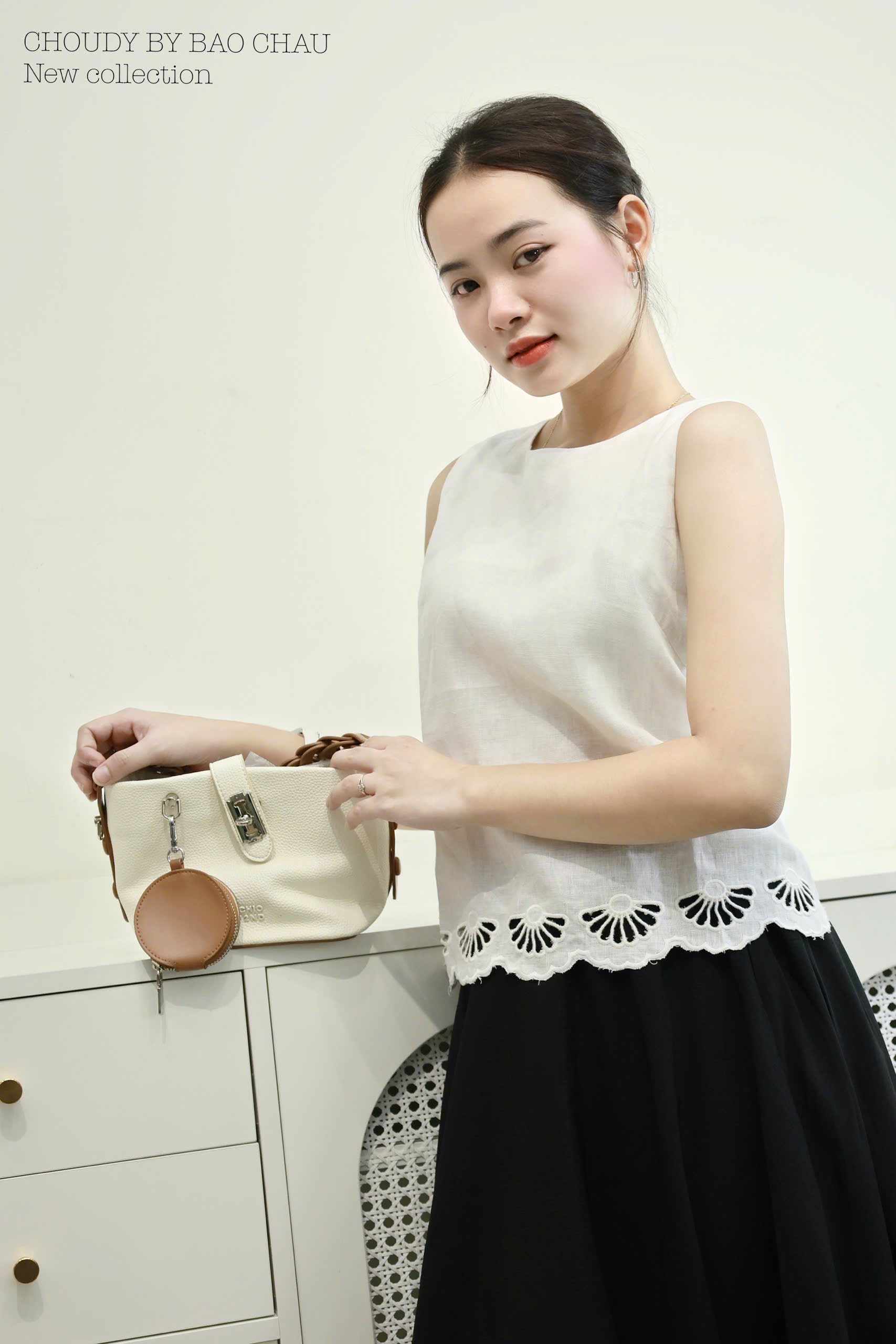 A445 ÁO KIỂU LINEN SN TRẮNG_thumbnail_18