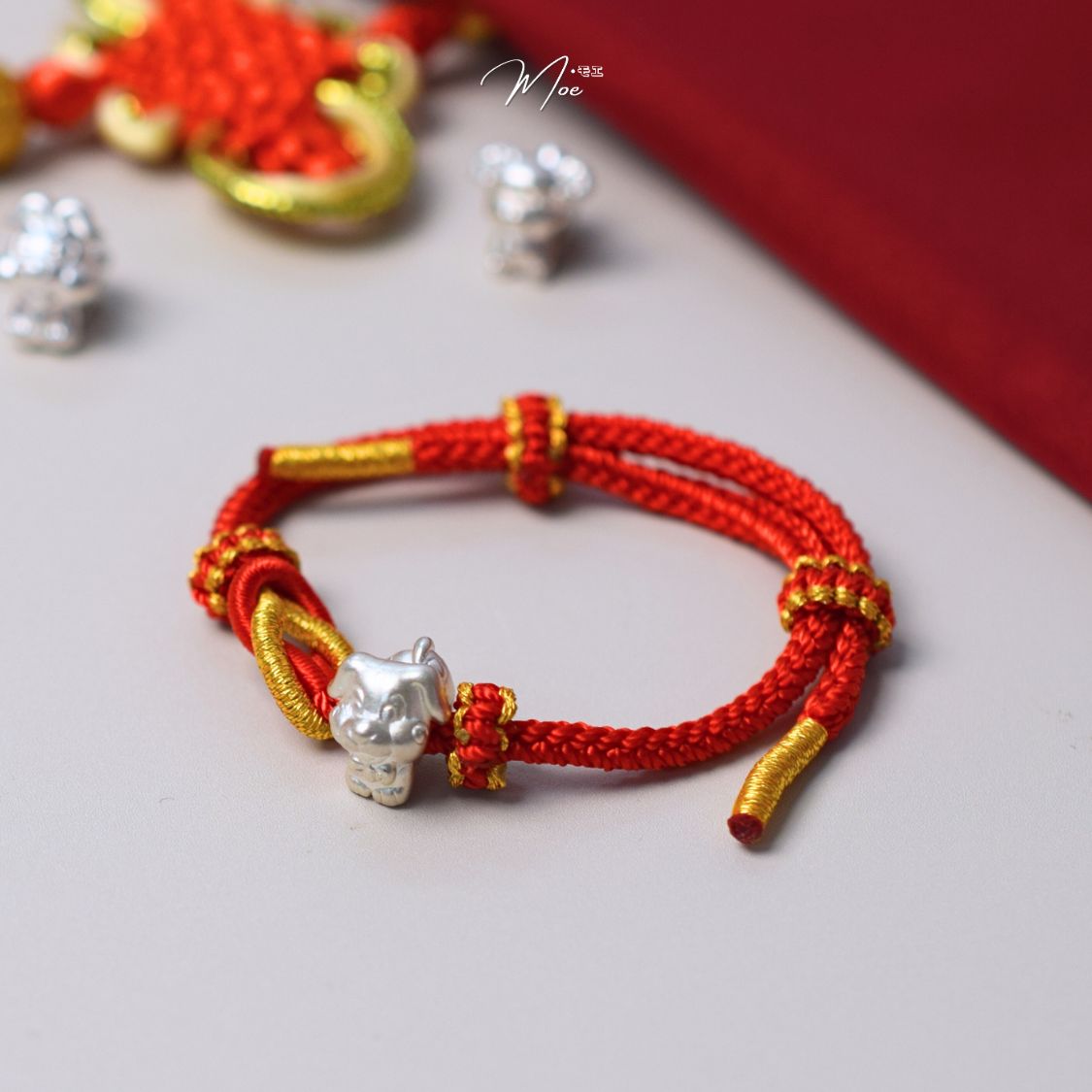 LT629 - Lắc tay chỉ đỏ mix charm bạc 12 con giáp (nhiều mẫu)