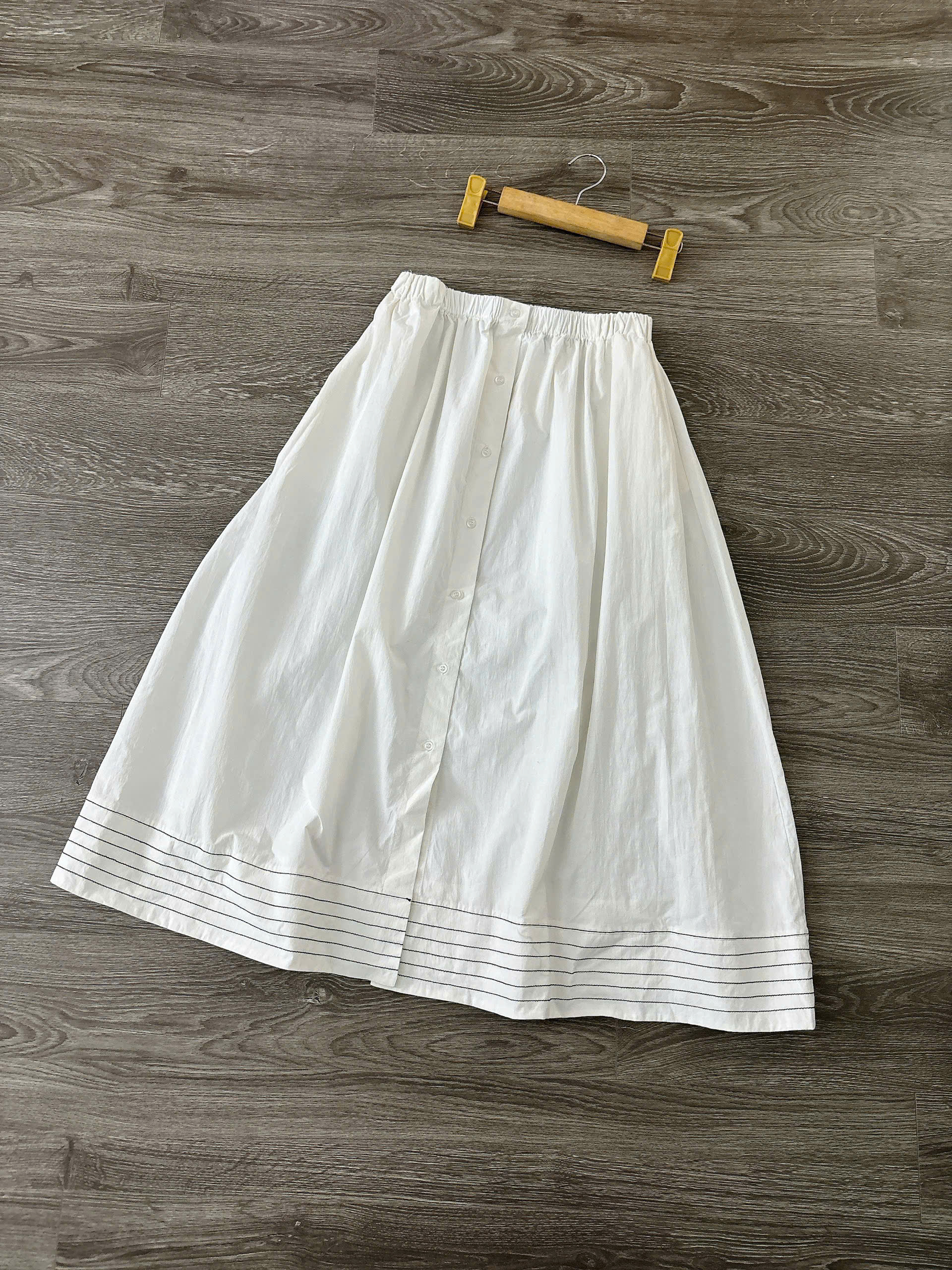 U731 CHÂN VÁY TRẮNG_thumbnail_1