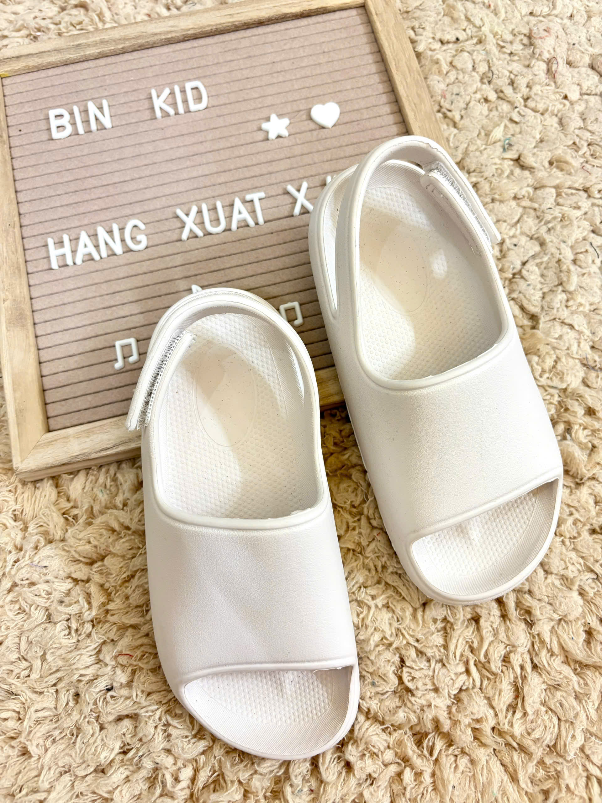 D13 95K DÉP SANDANL BÉ 3 MÀU_thumbnail_4