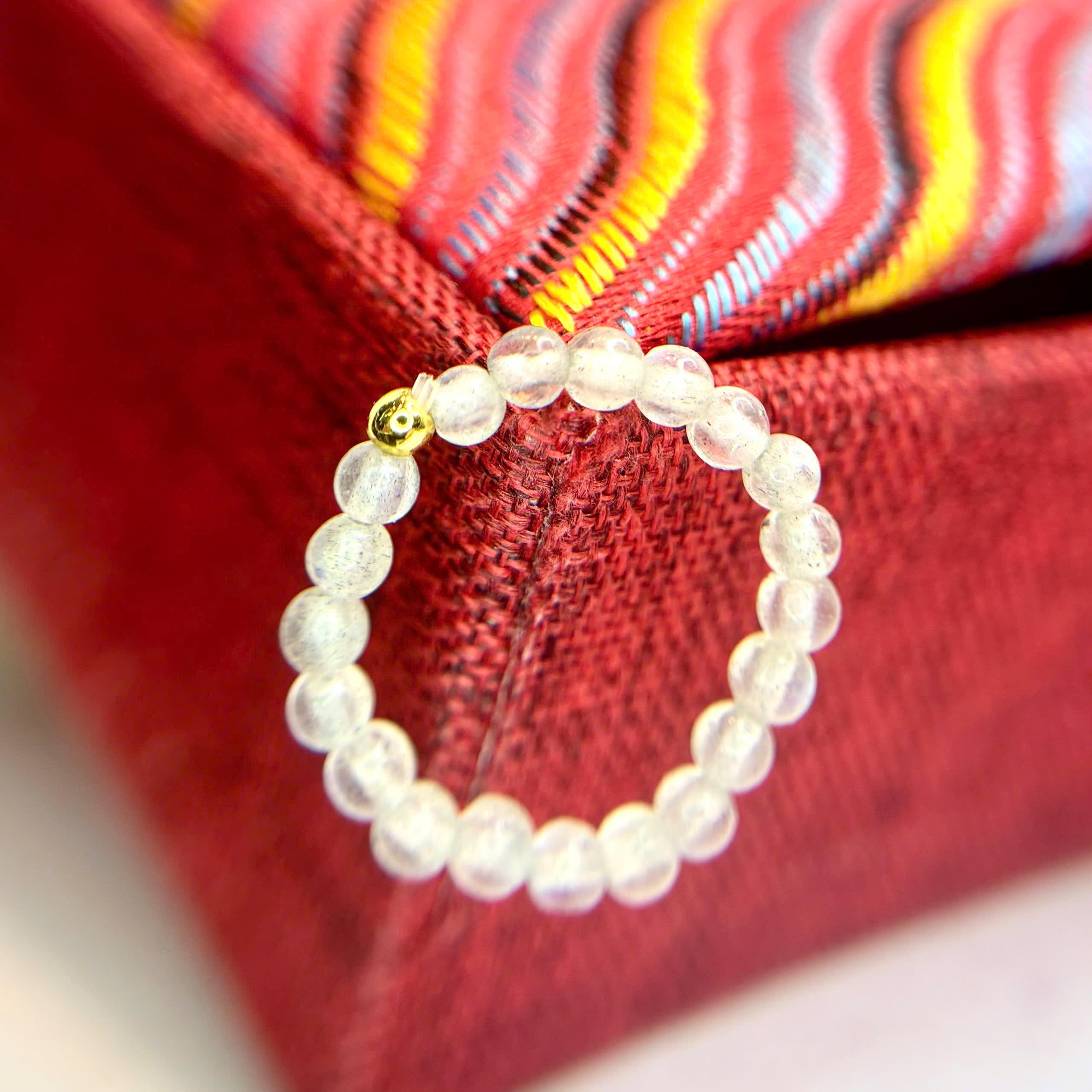 Nhẫn kiểu phong thuỷ đá topaz._thumbnail_2
