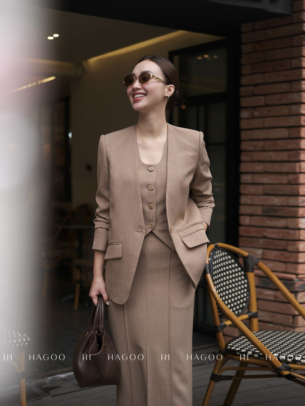 Áo Gile cổ U cúc trang trí HAGOO_thumbnail_5