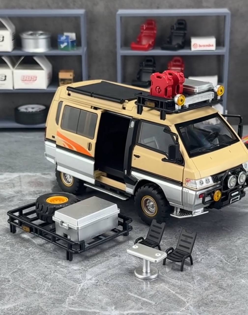 MH Mini Xe Van_thumbnail_1