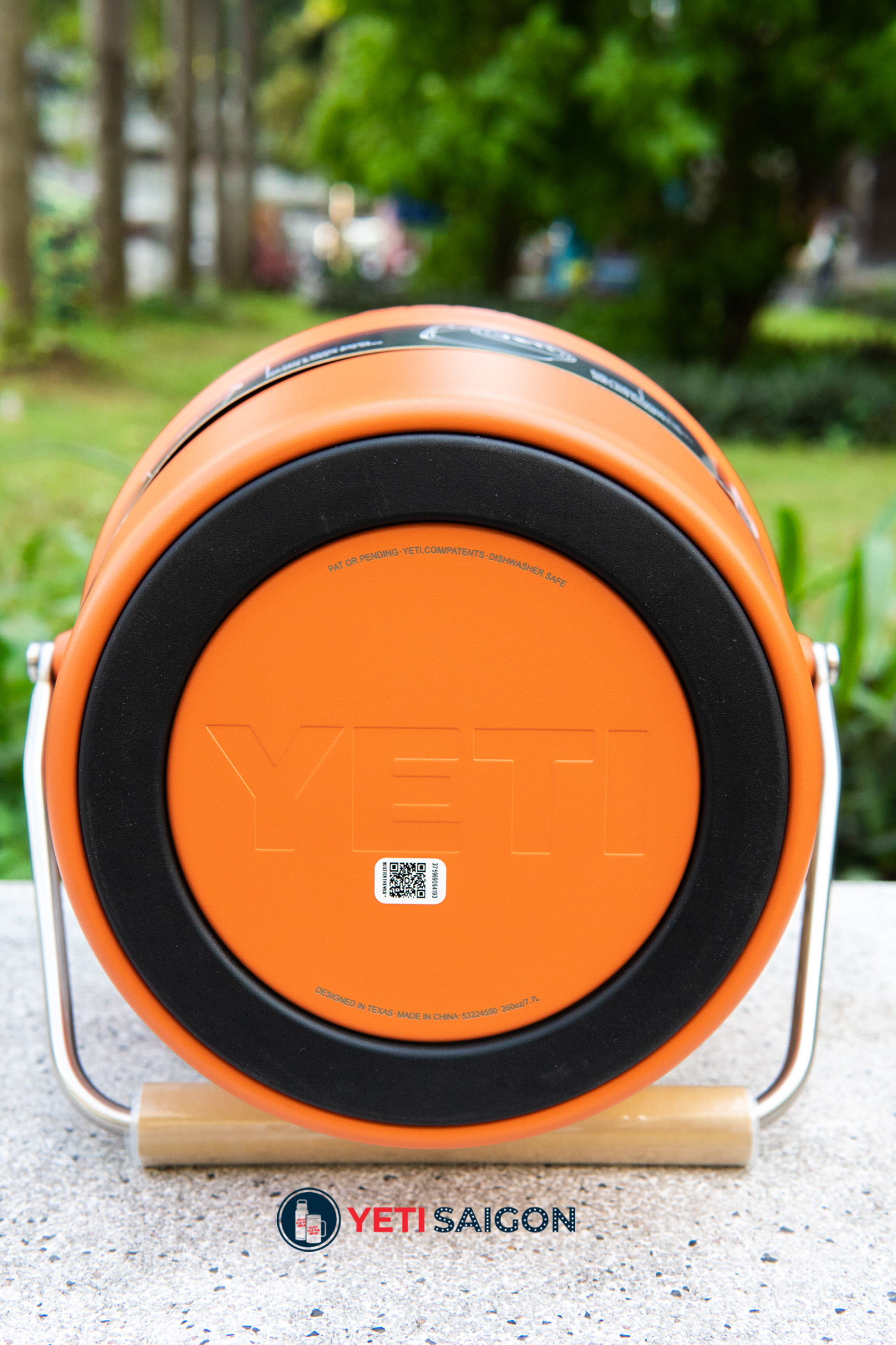 YETI Rambler Beverage Bucket_thumbnail_7