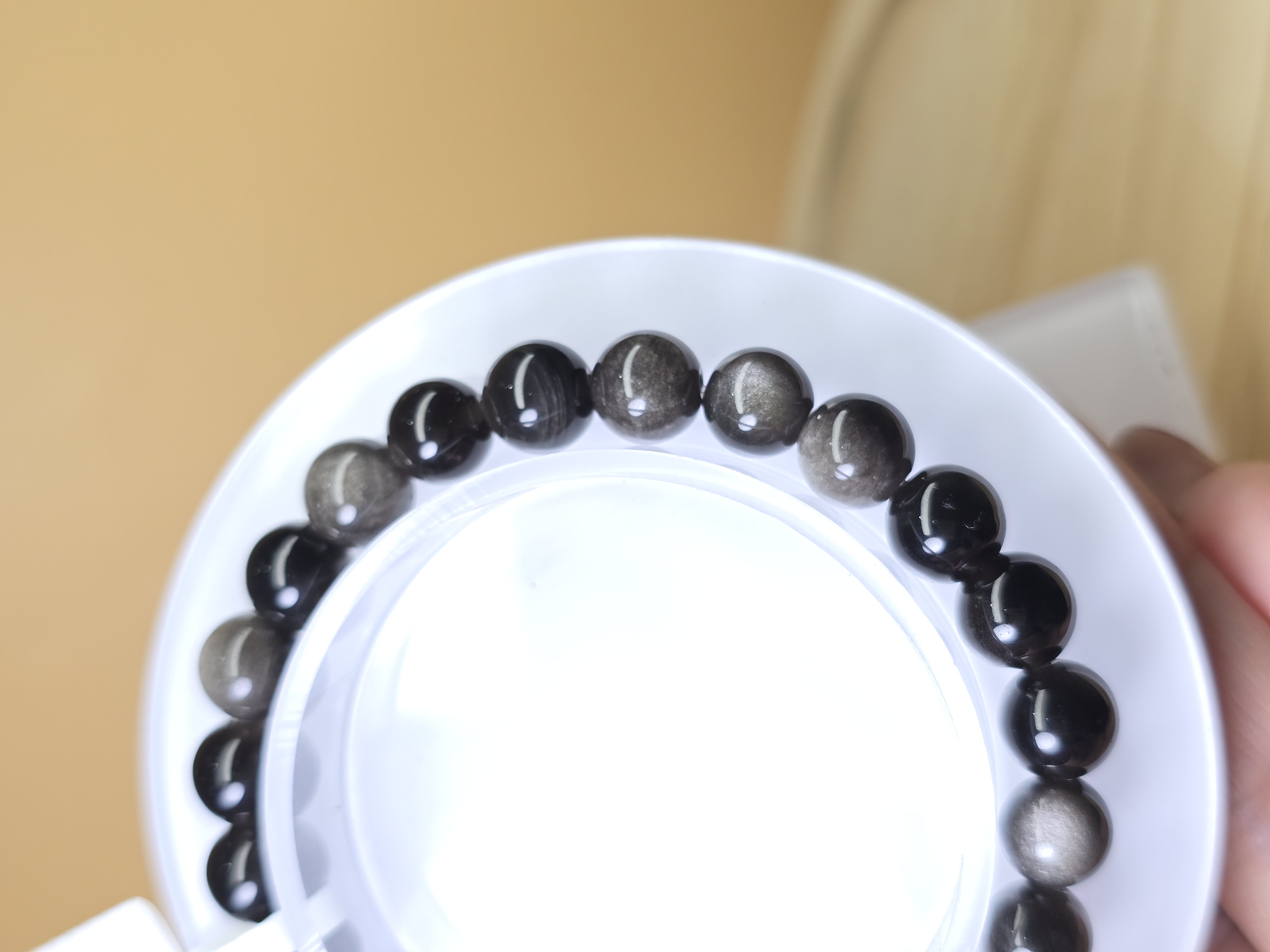 Vòng Đá Thủy Tinh Núi Lửa Ánh Bạc Silver Sheen Obsidian