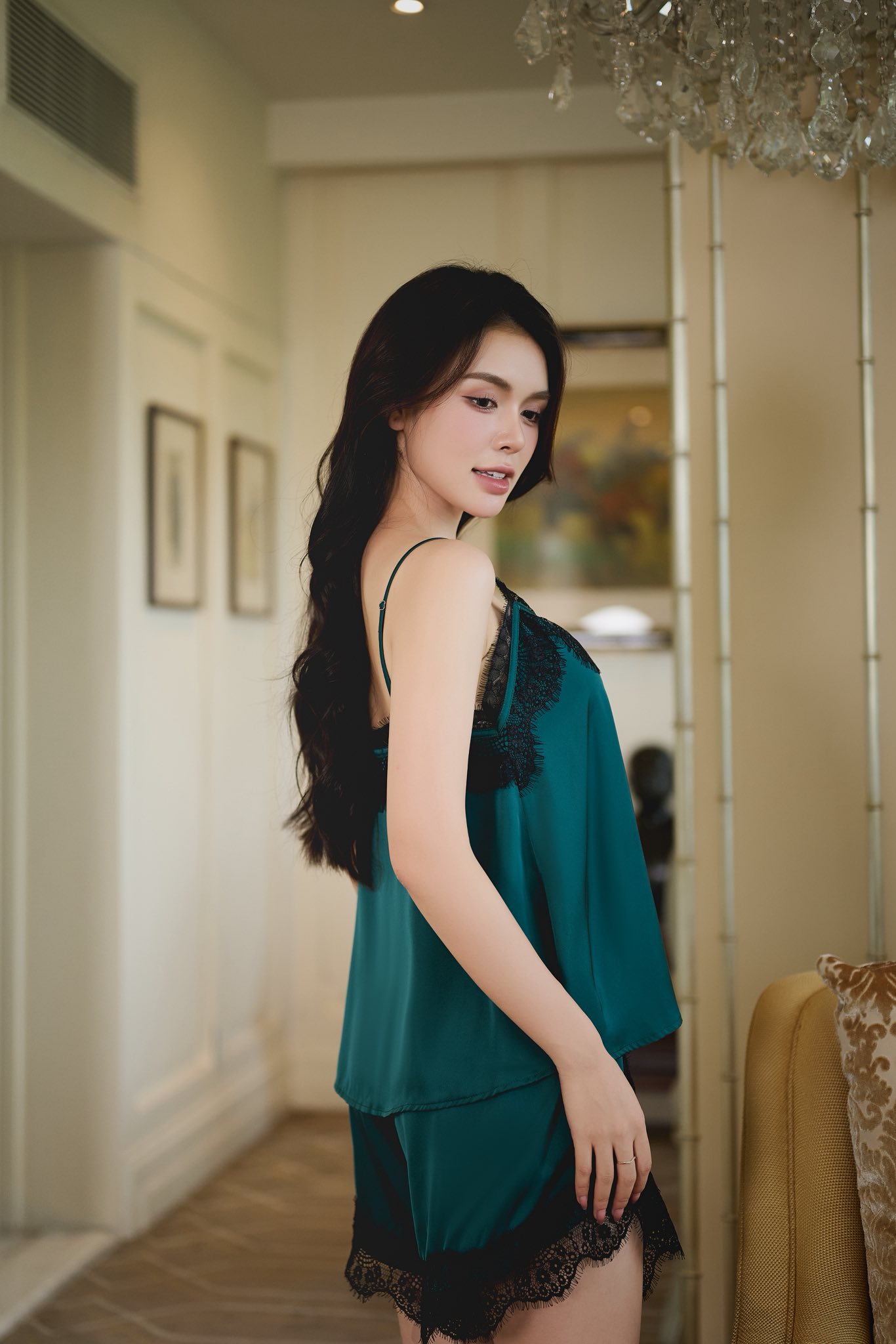 Bộ lụa áo 2 dây, quần cộc BN598_thumbnail_2