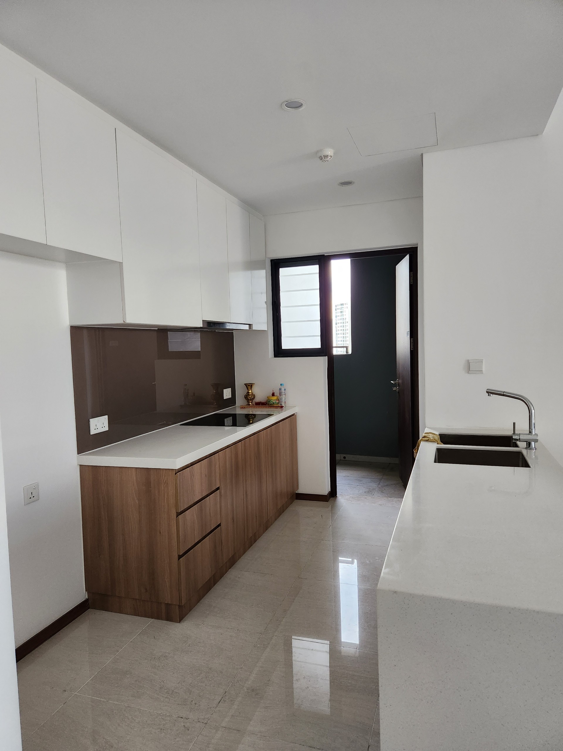 Bán căn hộ 3PN 110m2 cao cấp, view Q1-LM81-trực diện sông_thumbnail_2