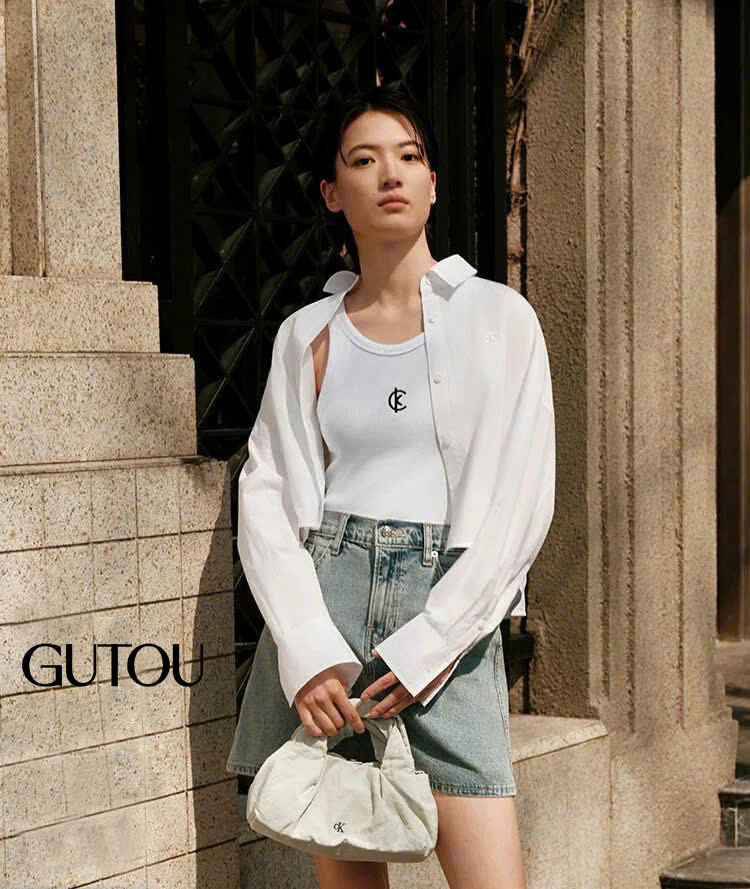 [ GUTOU ] Áo Balo Cổ Tròn Thêu Chữ_thumbnail_9