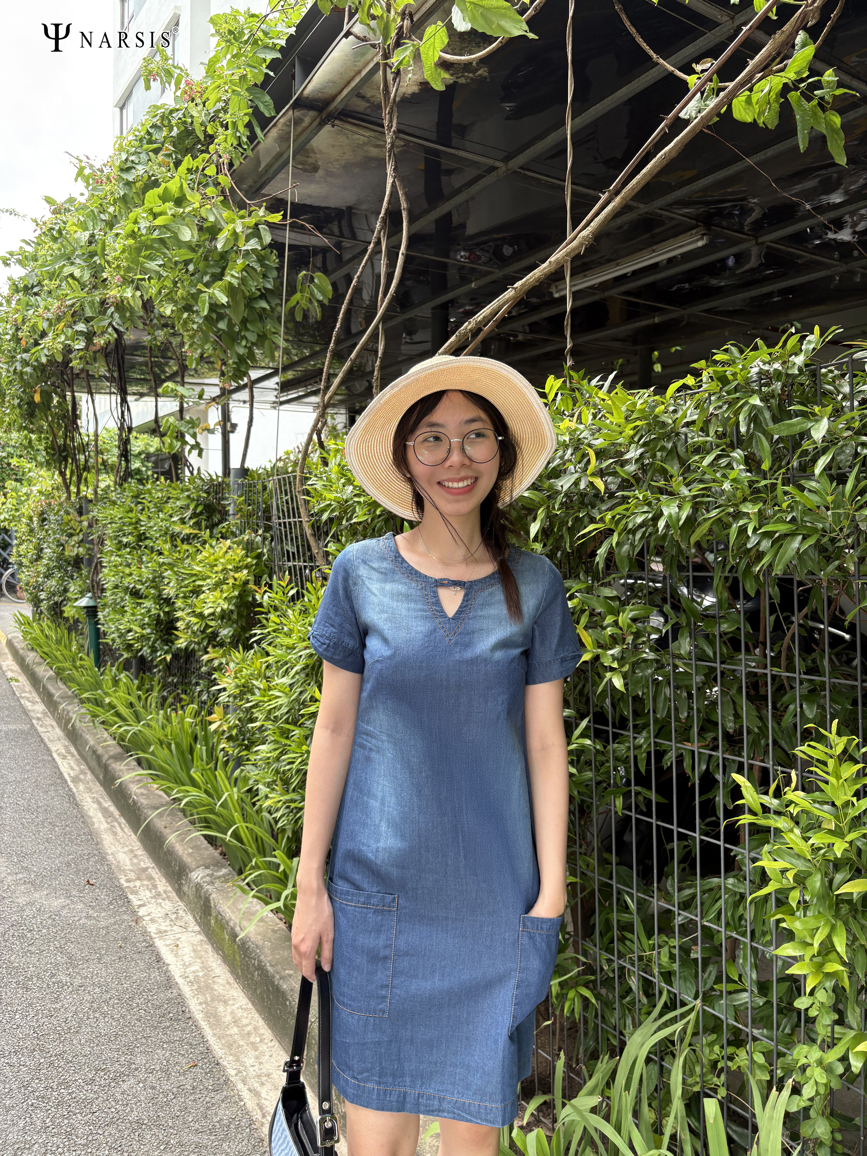 ĐẦM JEAN CỔ V TAY NƠ B8001 NARSIS CHẤT LIỆU JEAN BỀN BỈ, CÁ TÍNH, TRẺ TRUNG, THỜI TRANG_thumbnail_1