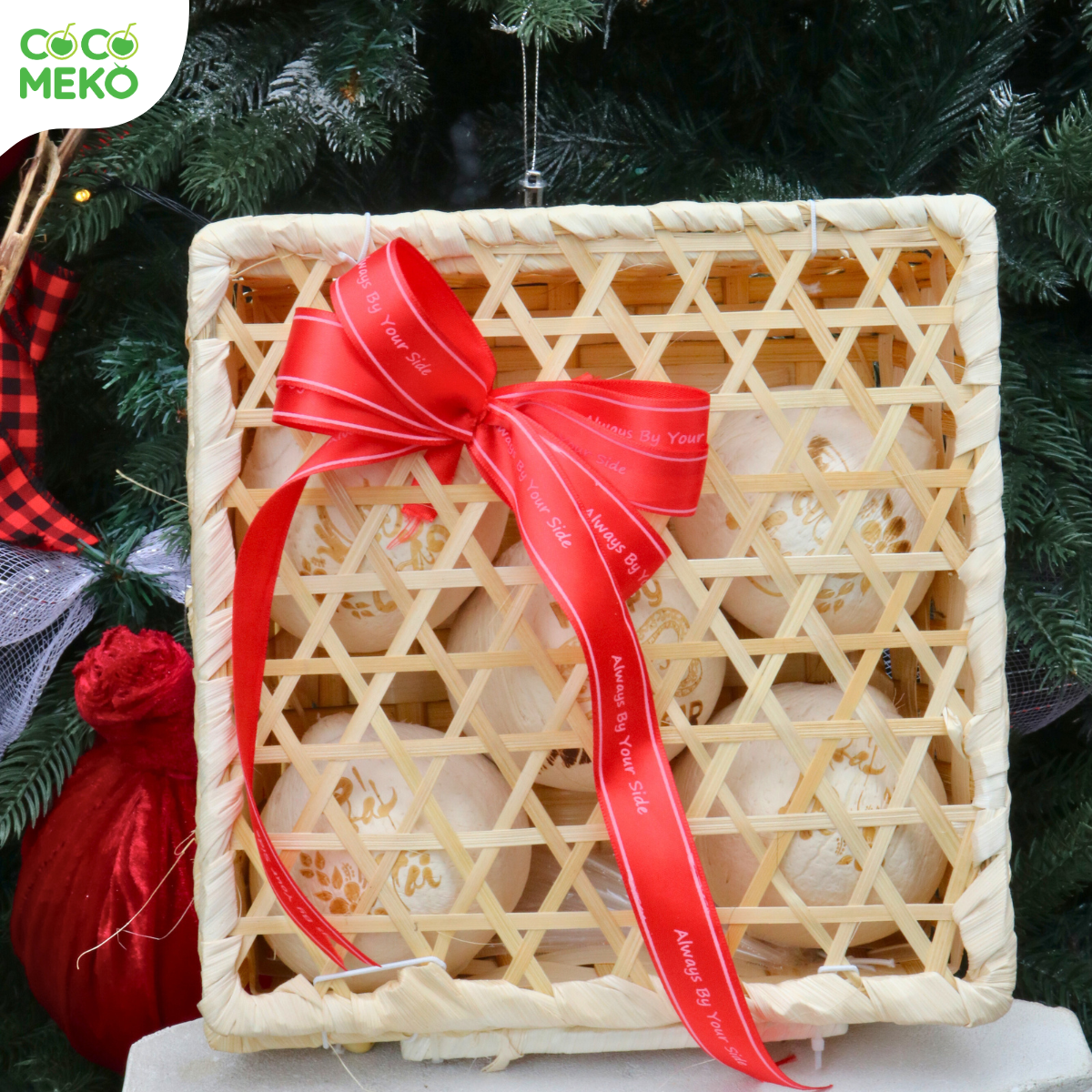 Gift Basket with Eyelet Cap Coconut