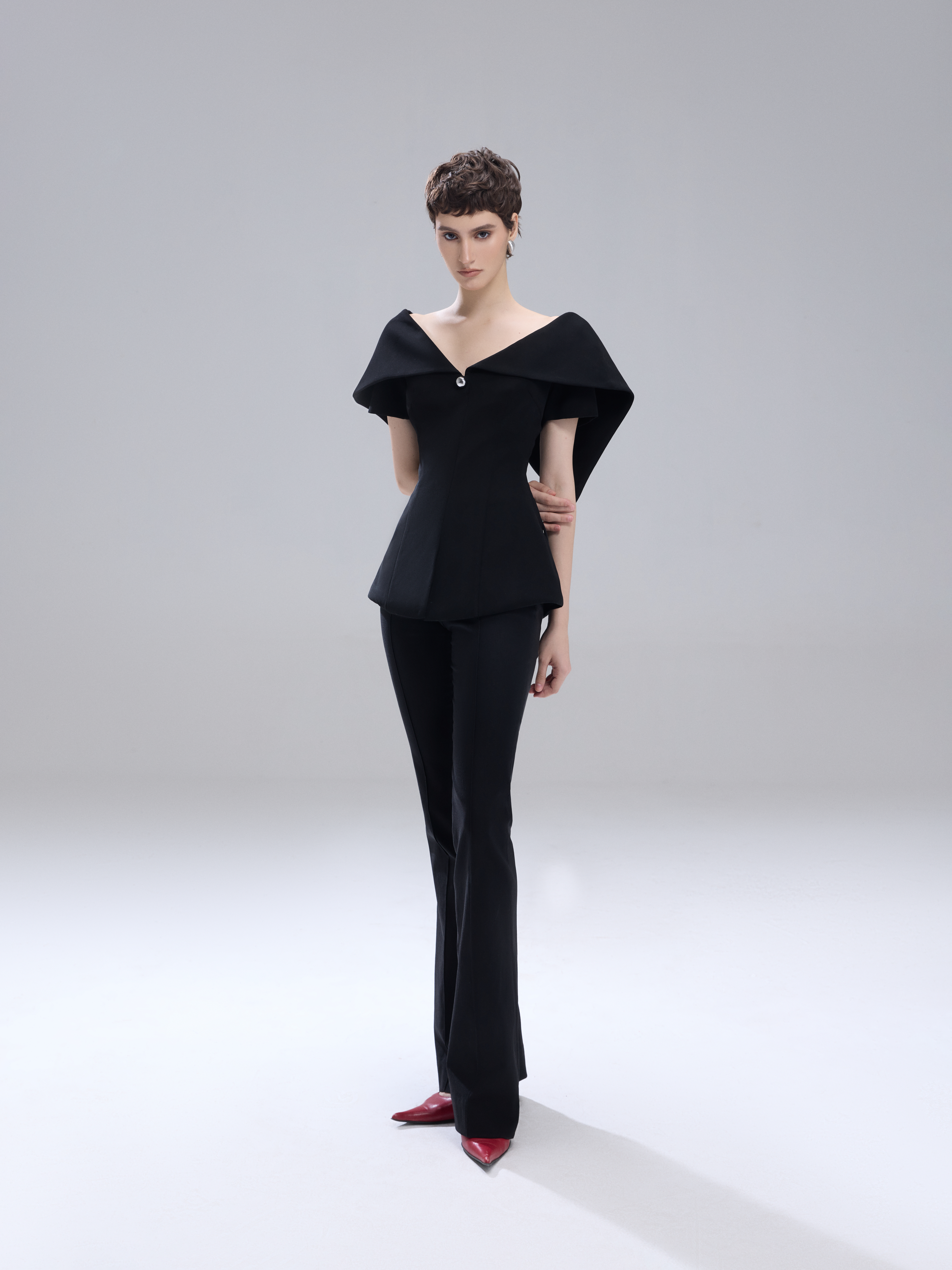 BEYONE Top_thumbnail_4