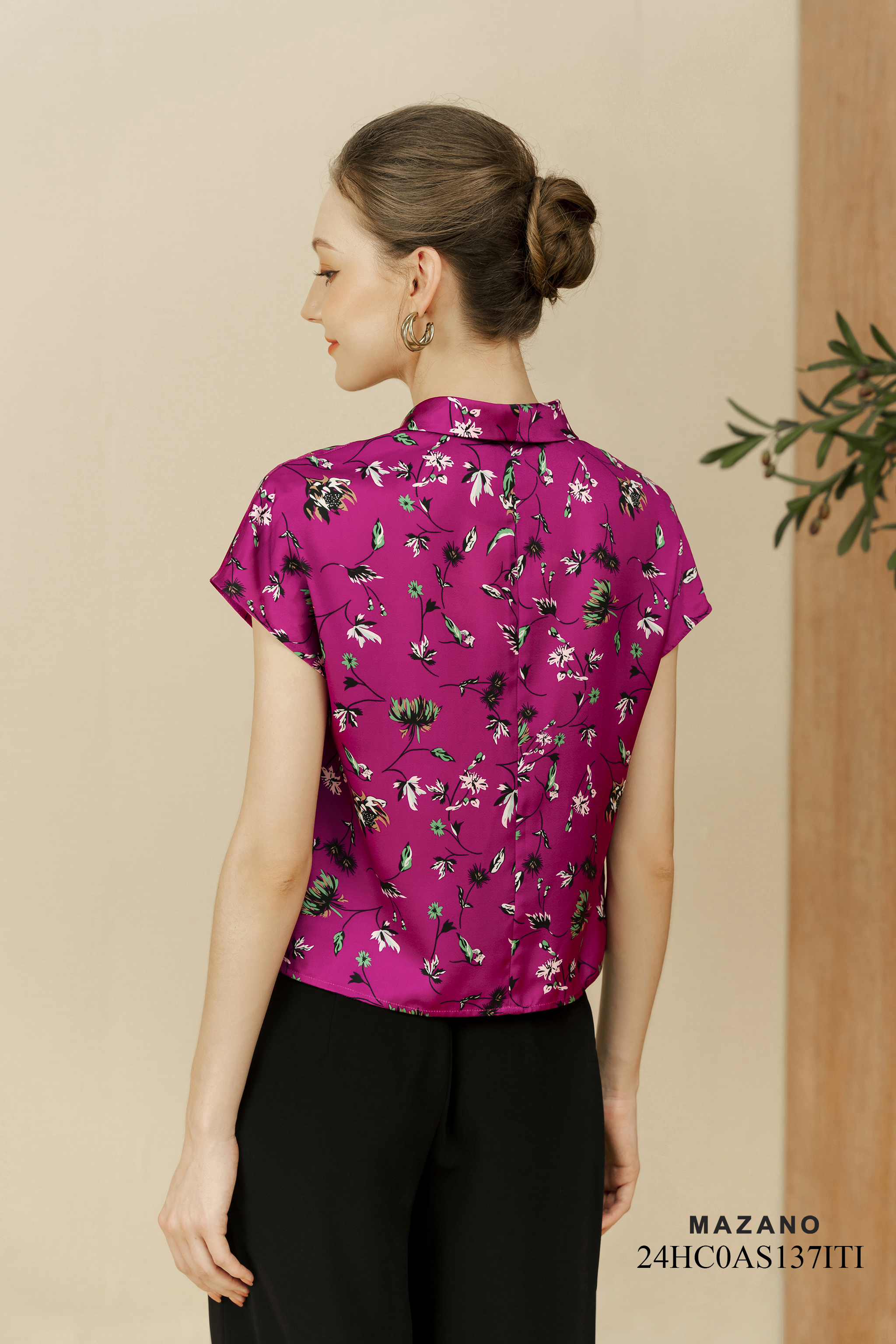 Áo Top ngắn cài khuy Suông Vải lụa mỏng Họa tiết hoa cách điệu Cổ hai ve Tay liền Dài dưới eo_thumbnail_4