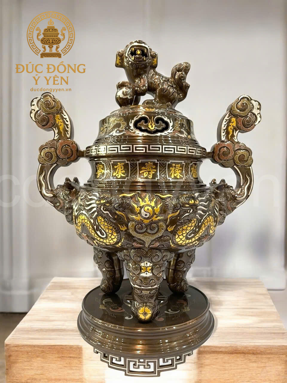 Bộ đồ thờ tam sự đỉnh nến rồng nổi khảm ngũ sắc cao cấp _thumbnail_1