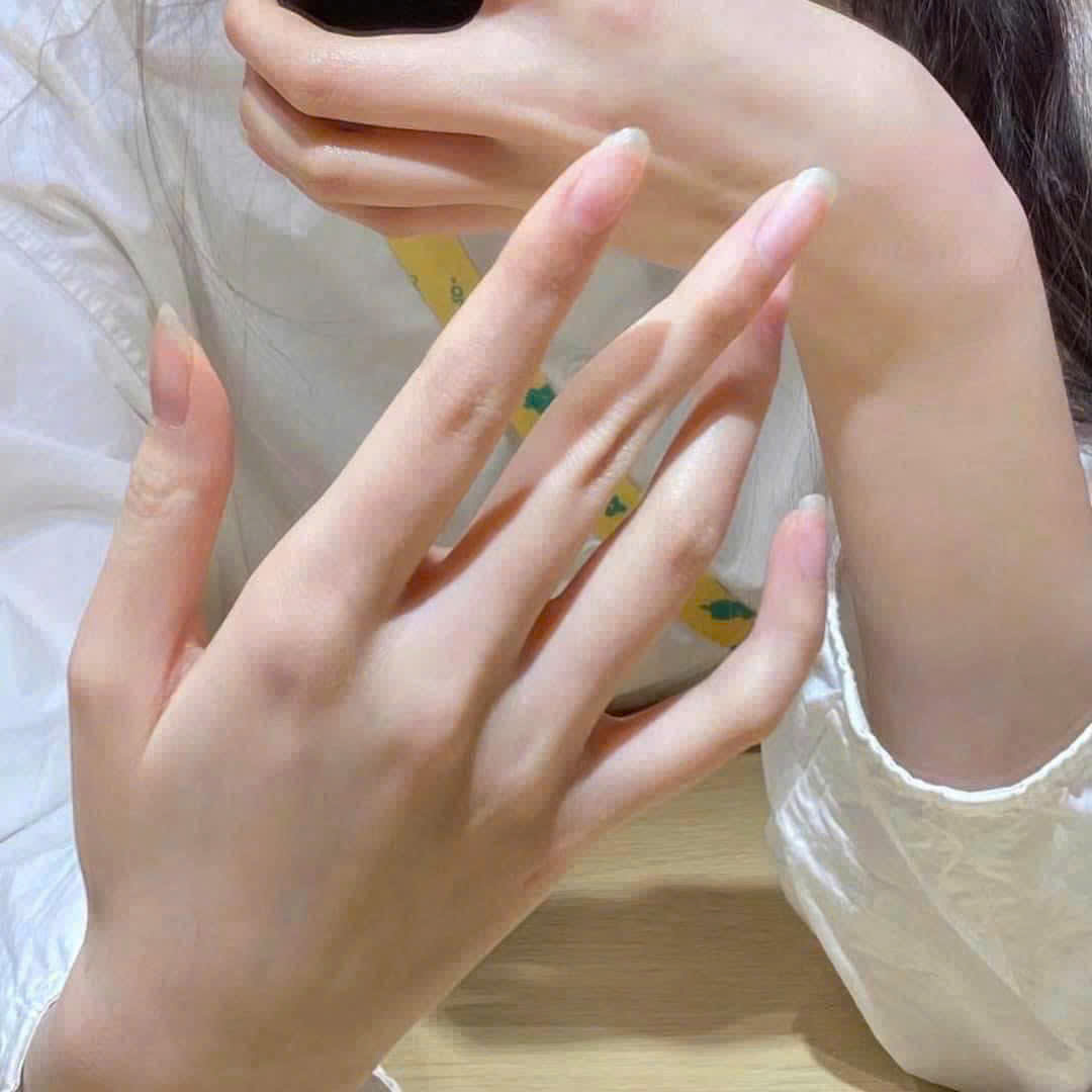 Kem tay Estee Lauder_thumbnail_2