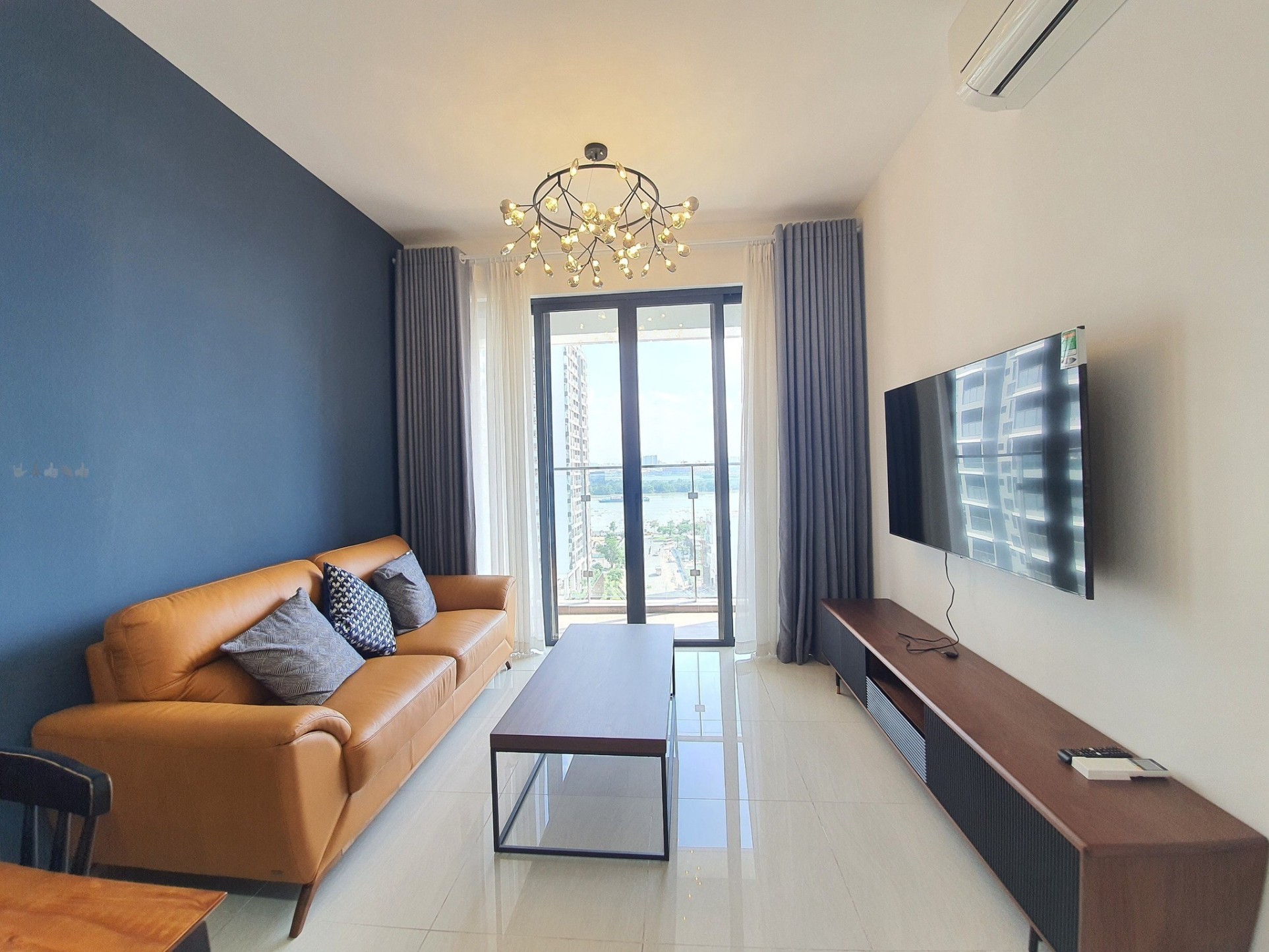 Bán nhanh căn hộ 2 phòng ngủ One Verandah, view sông SG, trực diện sông, ngắm pháo hoa đẹp - View vĩnh viễn_thumbnail_0
