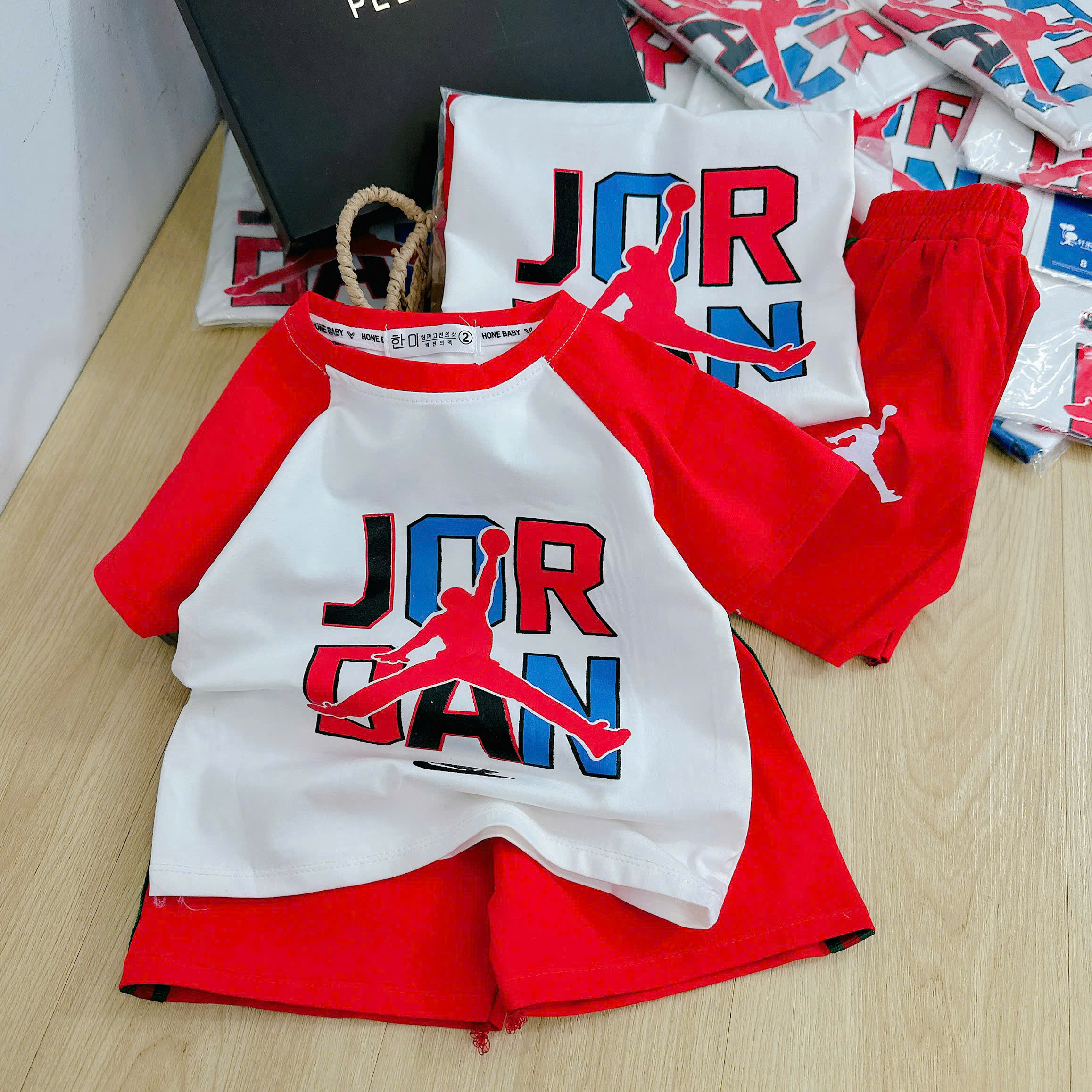 D79 BỘ JORDAN PHỐI TAY- A117.1493