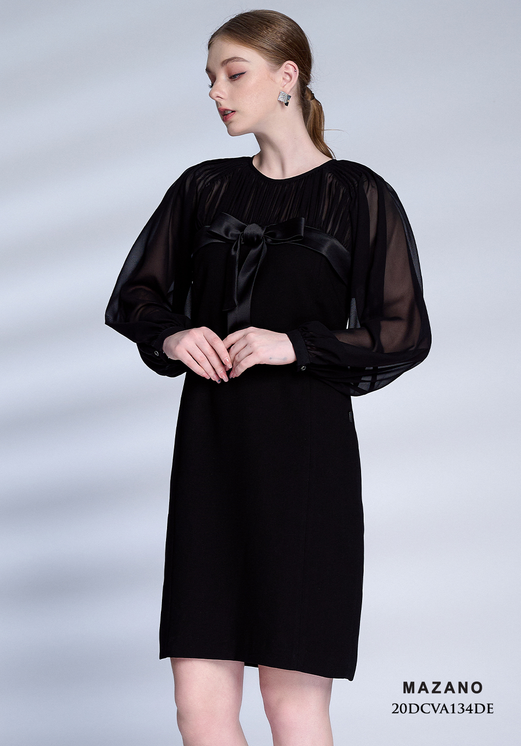 Đầm đen suông vừa nhùn cổ vai buộc nơ ngực_thumbnail_3