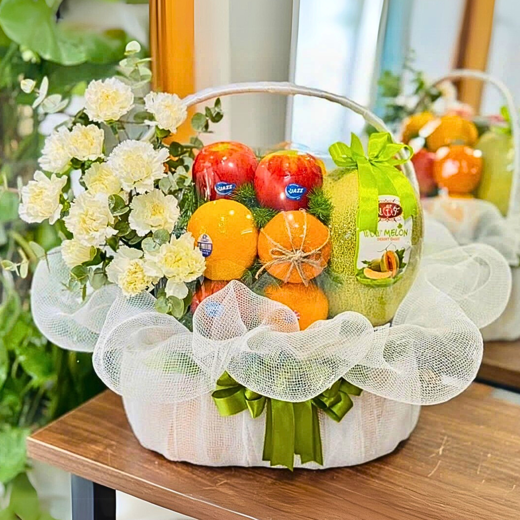 Giỏ quà trái cây nhập khẩu Tặng Sếp Nữ - GTH11501