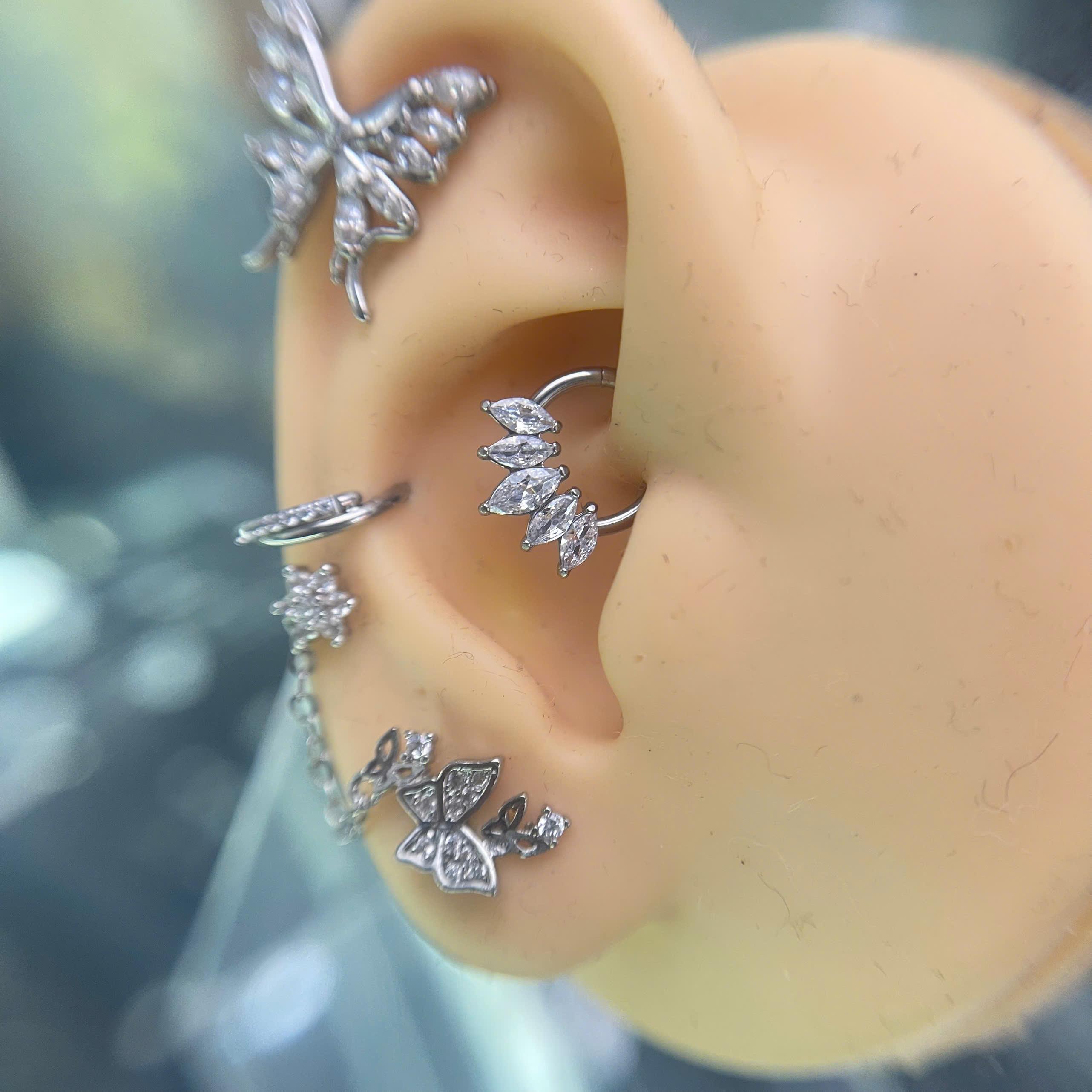 Khuyên daith bông hoa 5 cánh._thumbnail_3