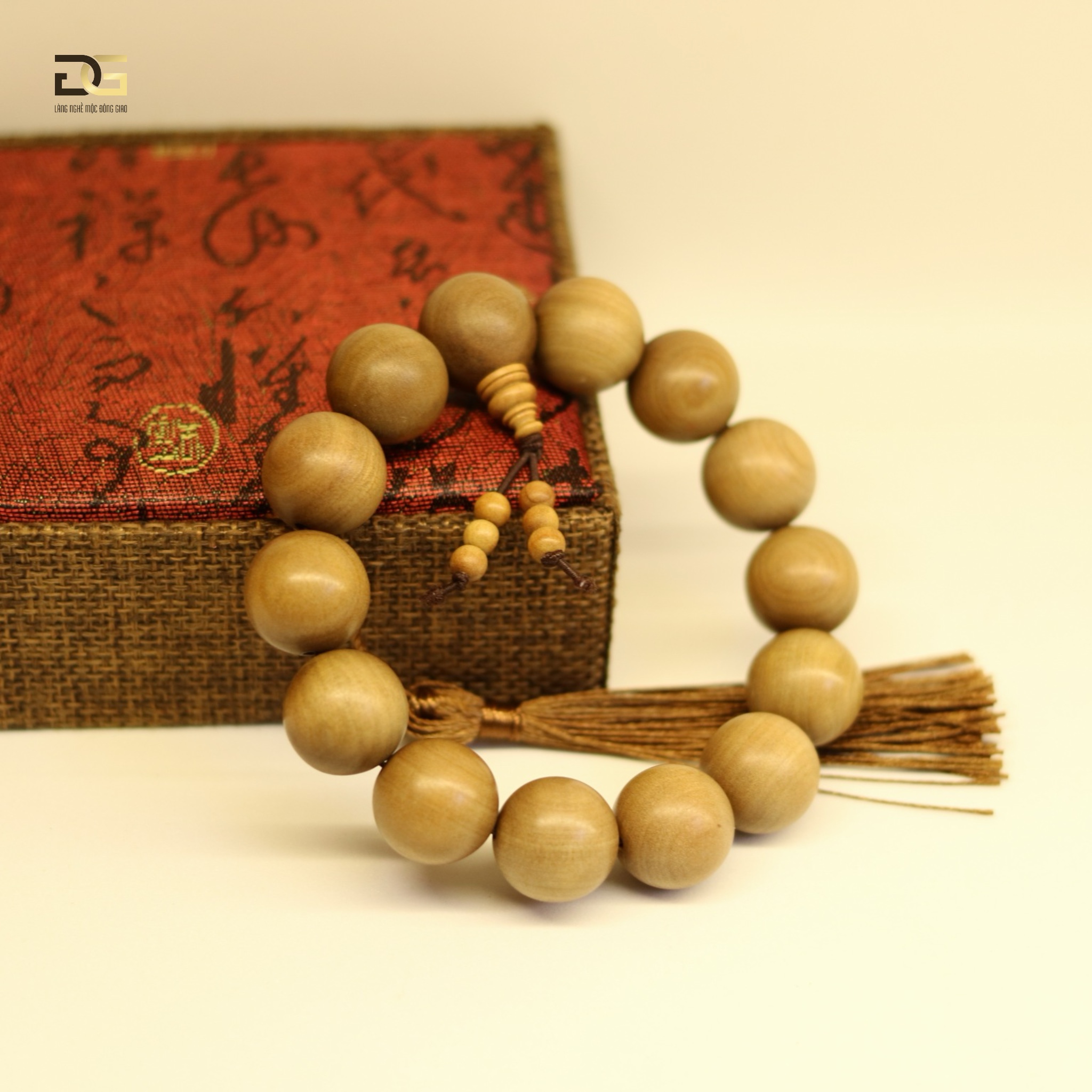 16mm (14 Hạt) Vòng Tay Đàn Hương Rừng Ấn Độ