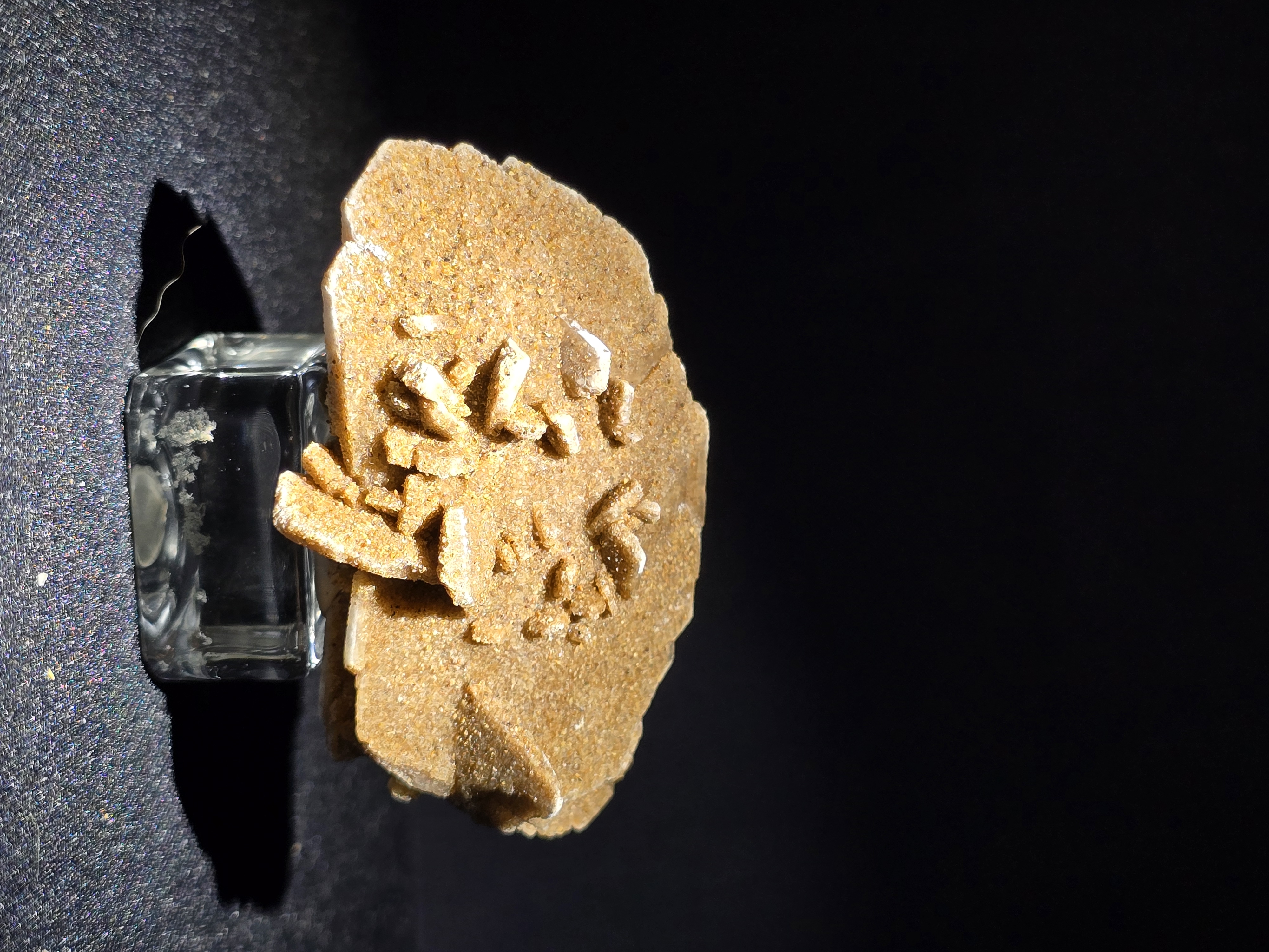 Tinh Thể Hoa Hồng Sa Mạc Desert Rose (có phản ứng UV) - Nội Mông_thumbnail_24