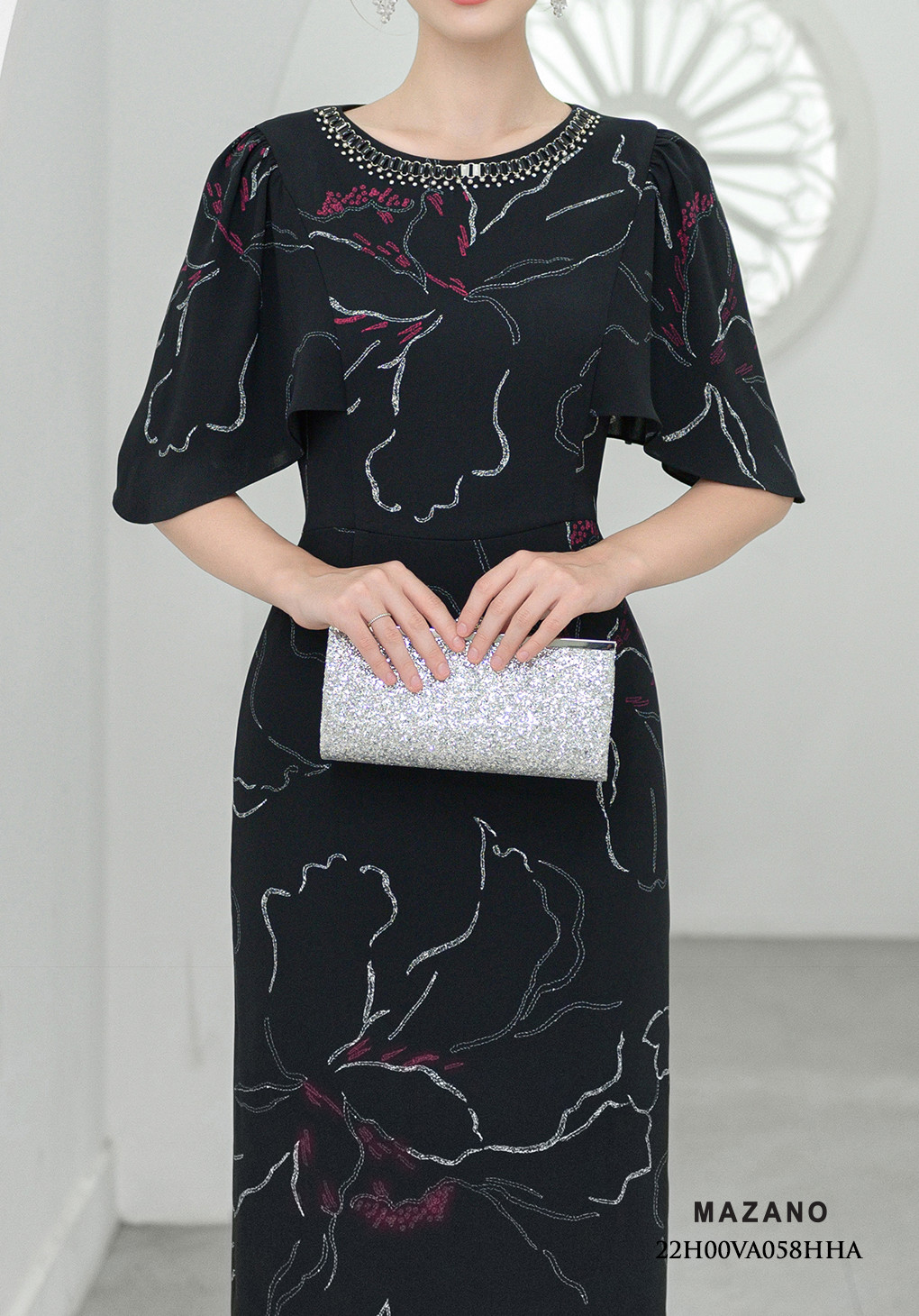 Đầm tiệc tay cánh tiên trang trí cổ_thumbnail_1