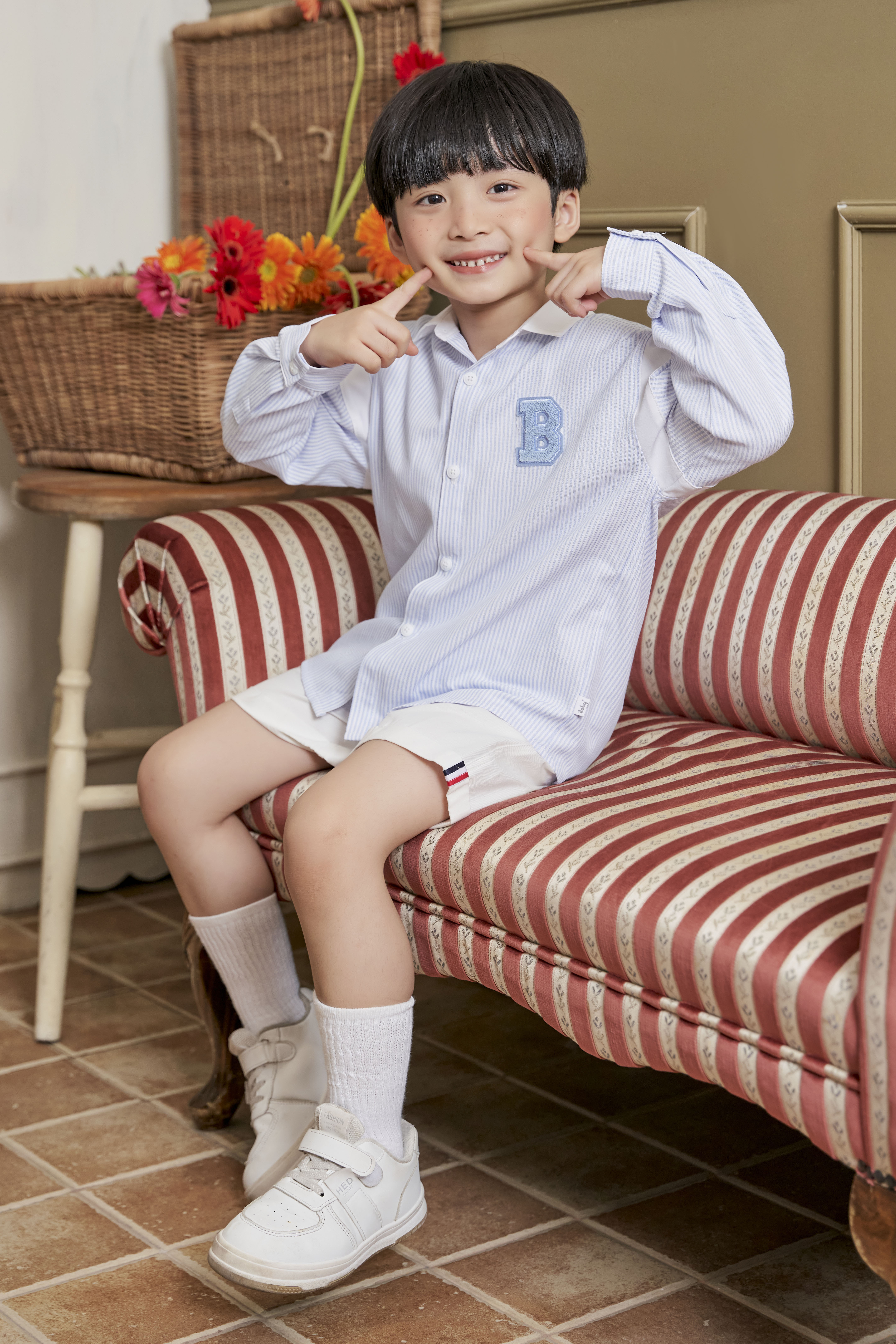 Sơ mi kẻ phối màu stick chữ nổi_thumbnail_9