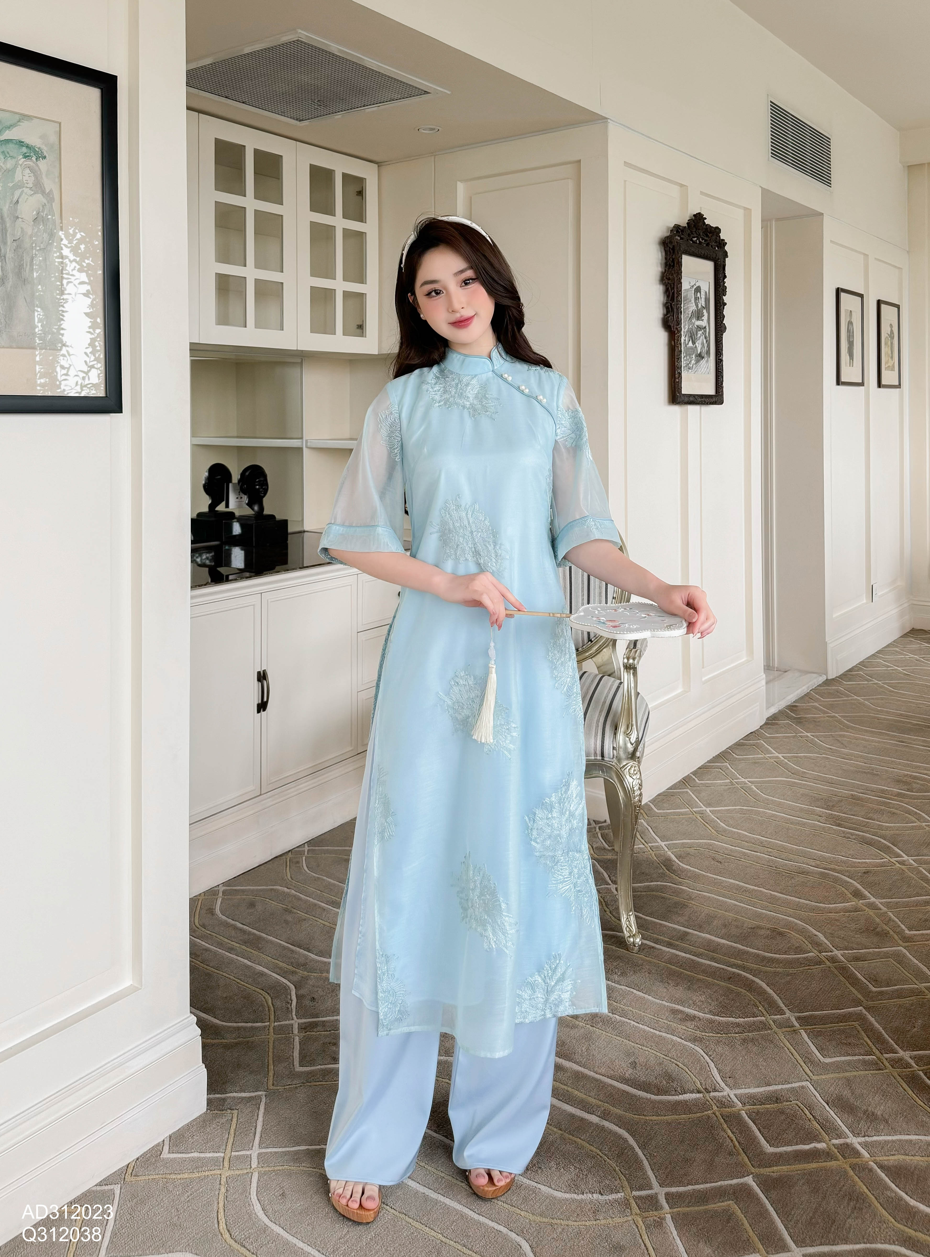 Áo dài tơ thêu hoa_thumbnail_9