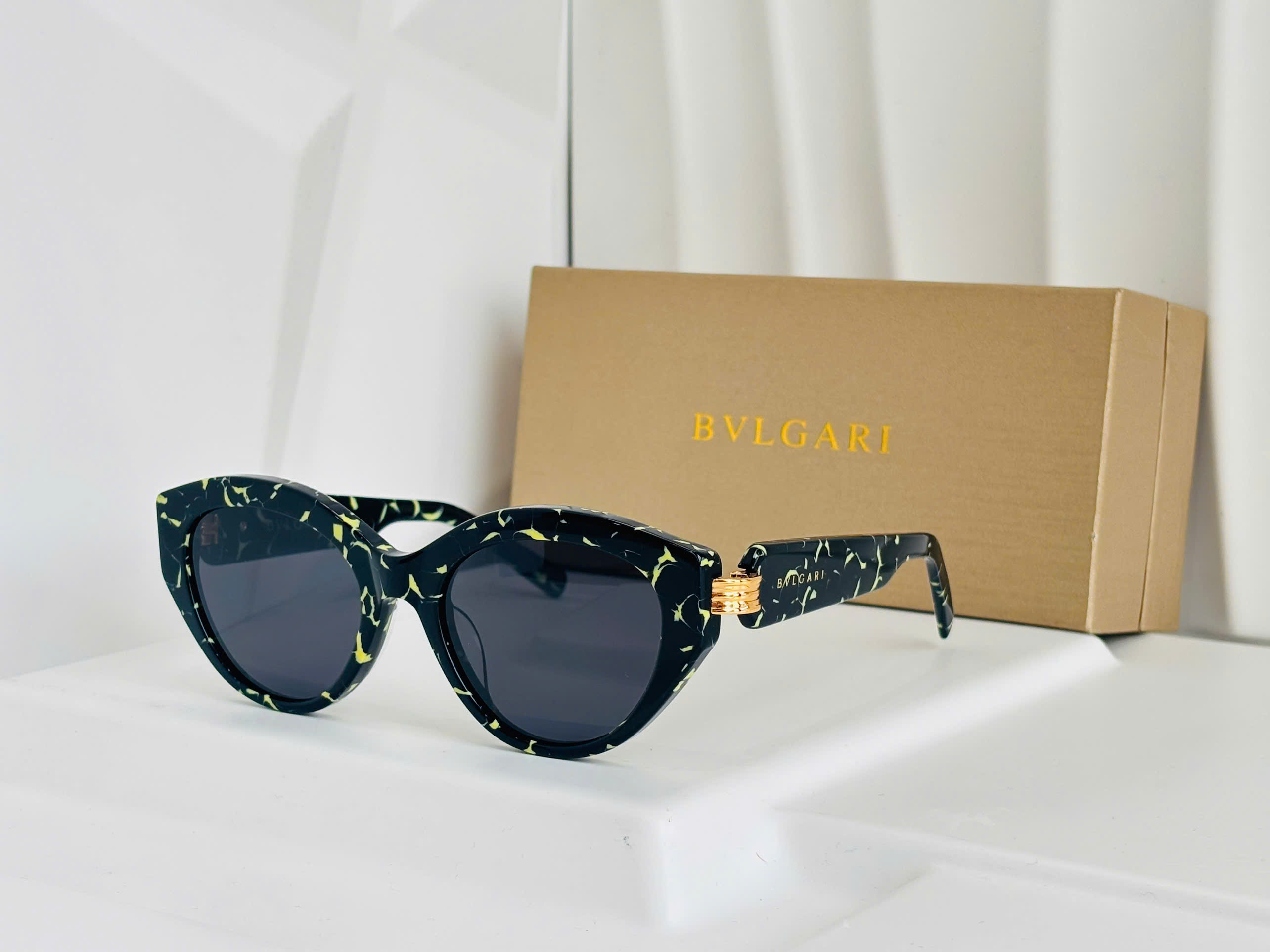 KÍNH HIỆU BVLGARI