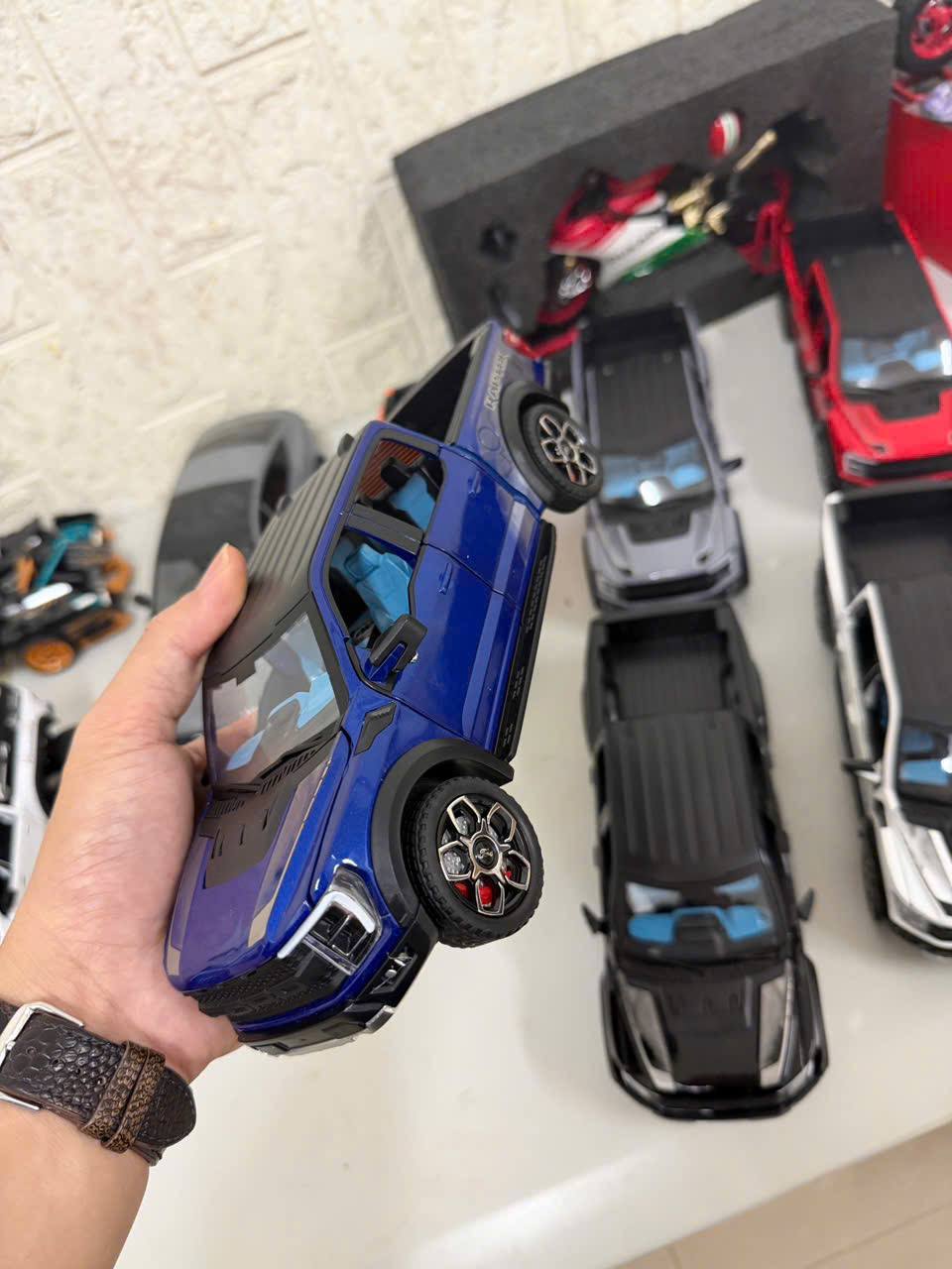 MH Ford Raptor_thumbnail_9