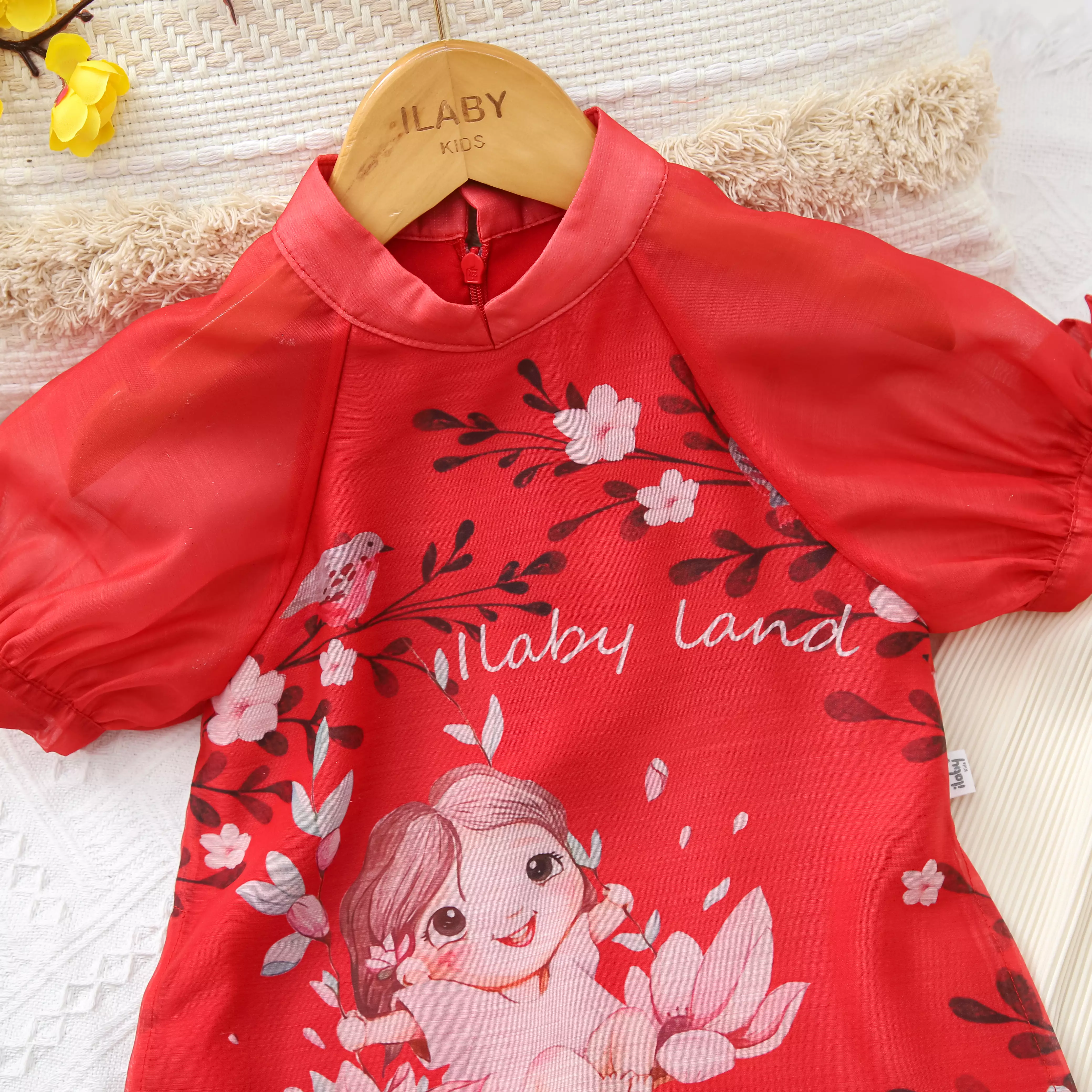 Áo dài đỏ Ilaby land_thumbnail_7