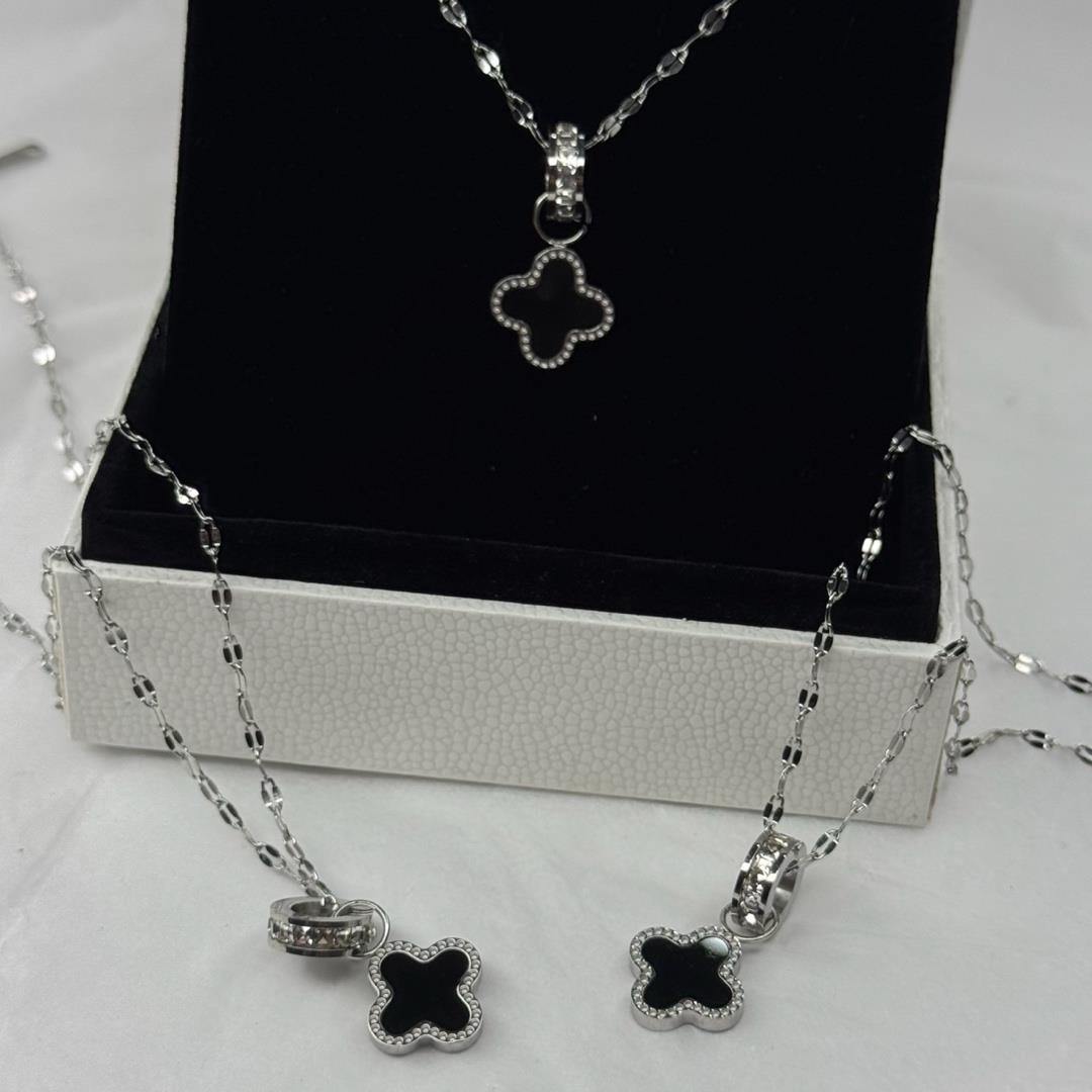 vòng cổ titan charm vòng kim cương cỏ ba lá van cleef đen _thumbnail_2