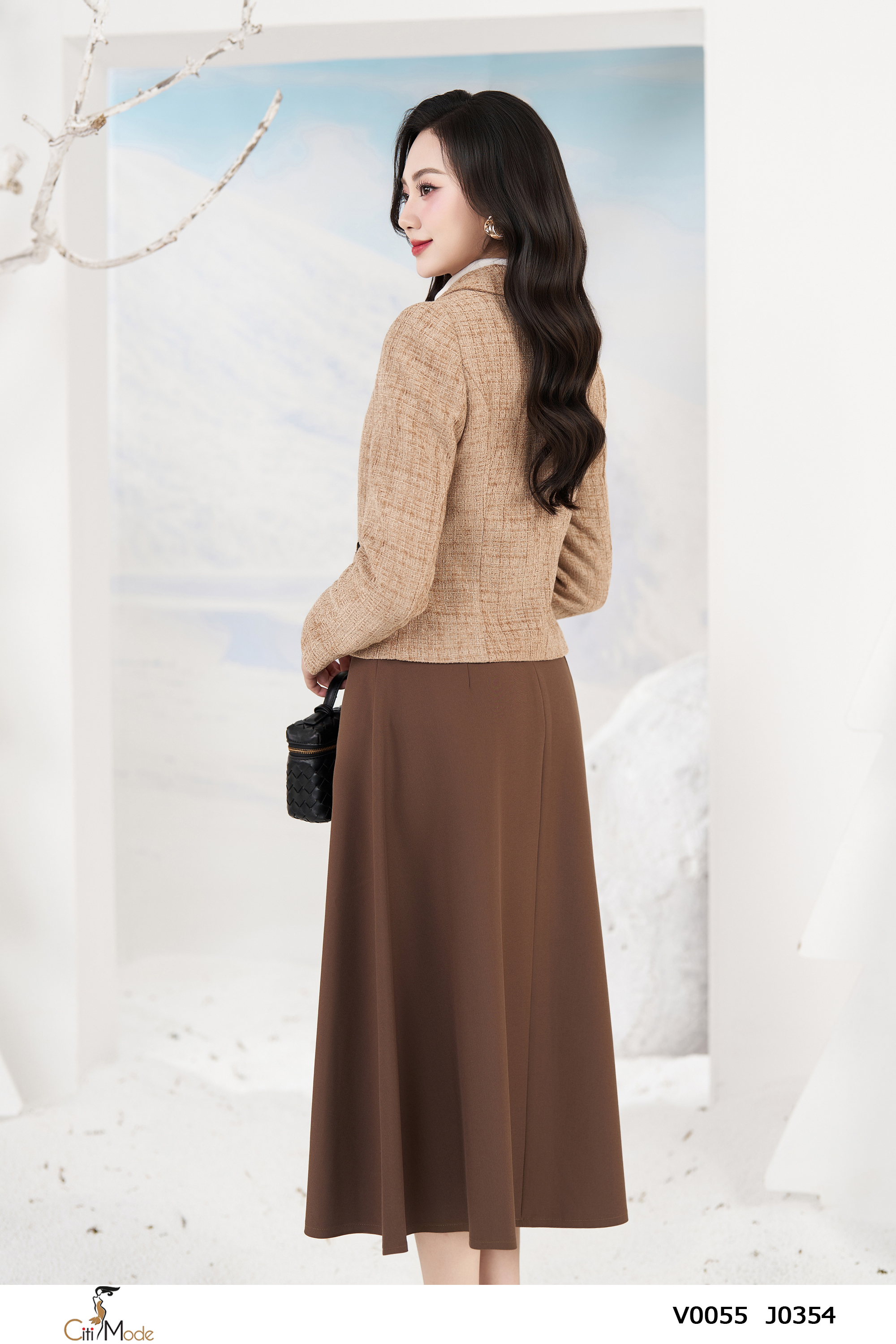 Vest cổ đức nẹp cơi đen màu nâu vàng