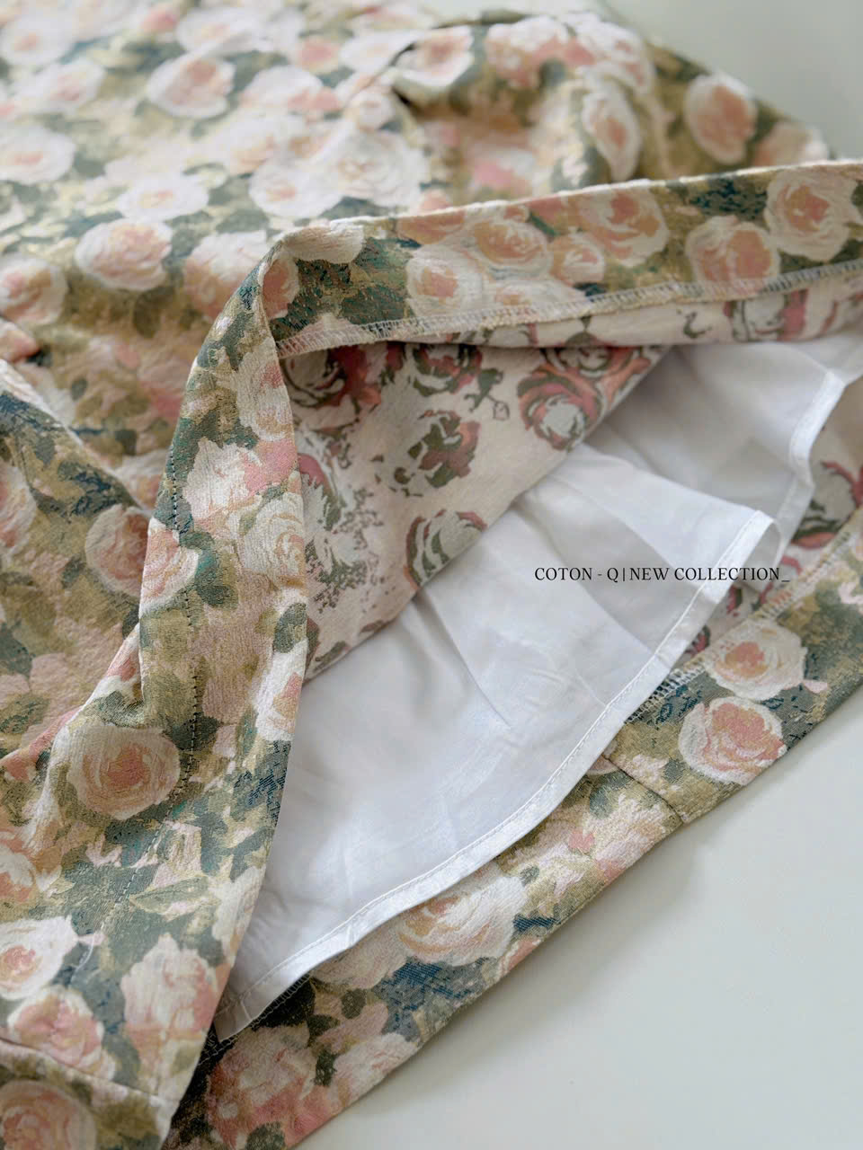 Đầm hoa phối cổ_thumbnail_19