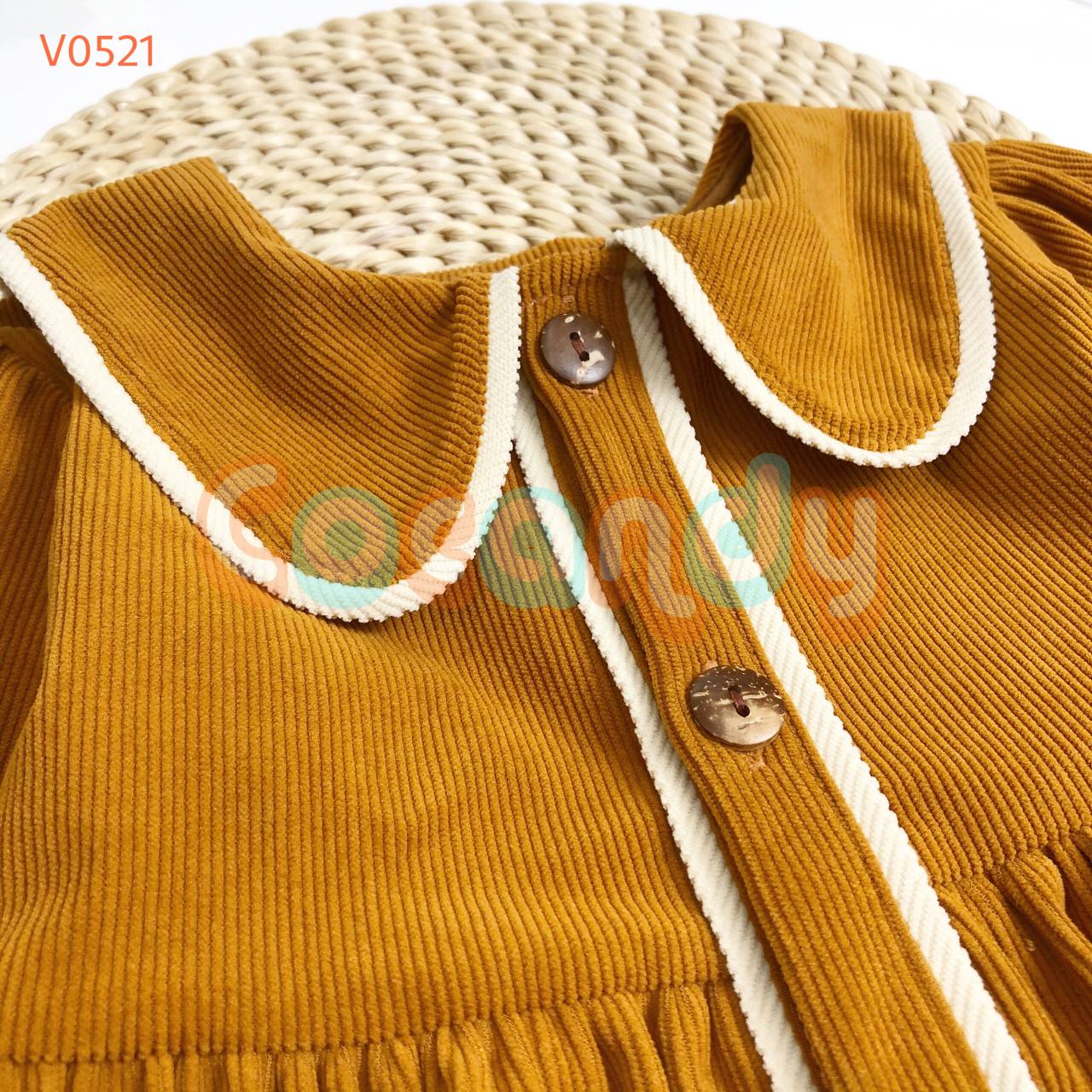 Váy dài nhung VÀNG phối viền TRẮNG_thumbnail_2