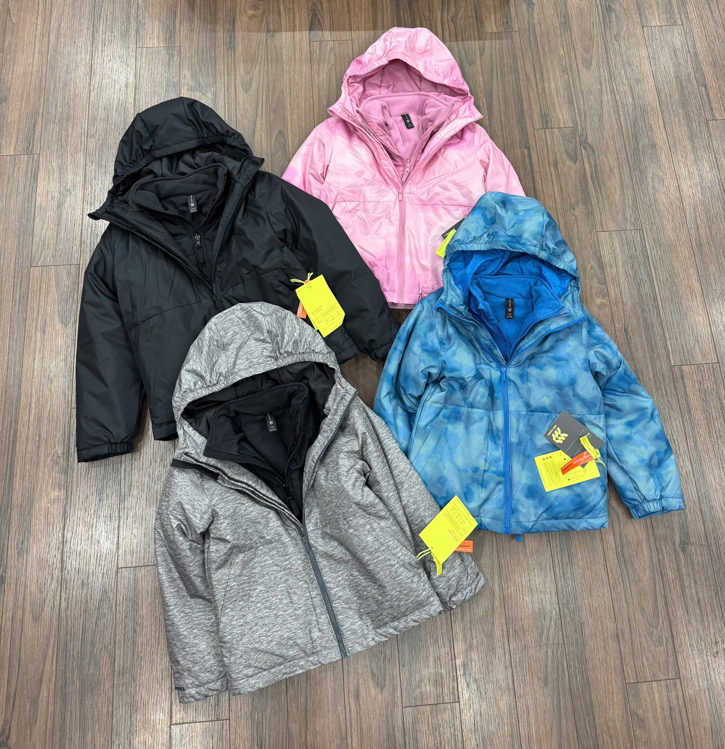 KHOAC BE MONTIO_thumbnail_16