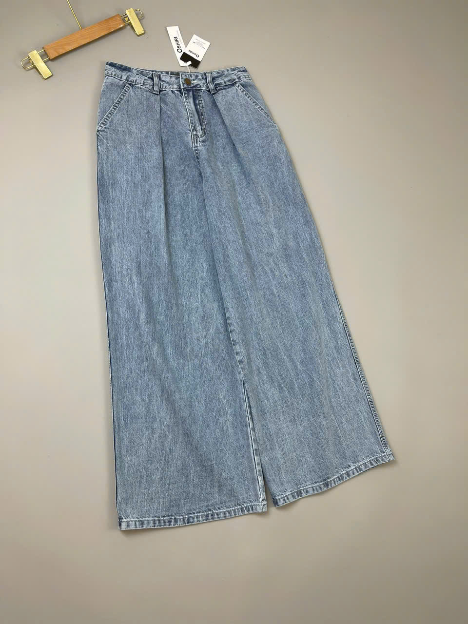 Q767 QUAN NU OÓHIRI (L15-1)